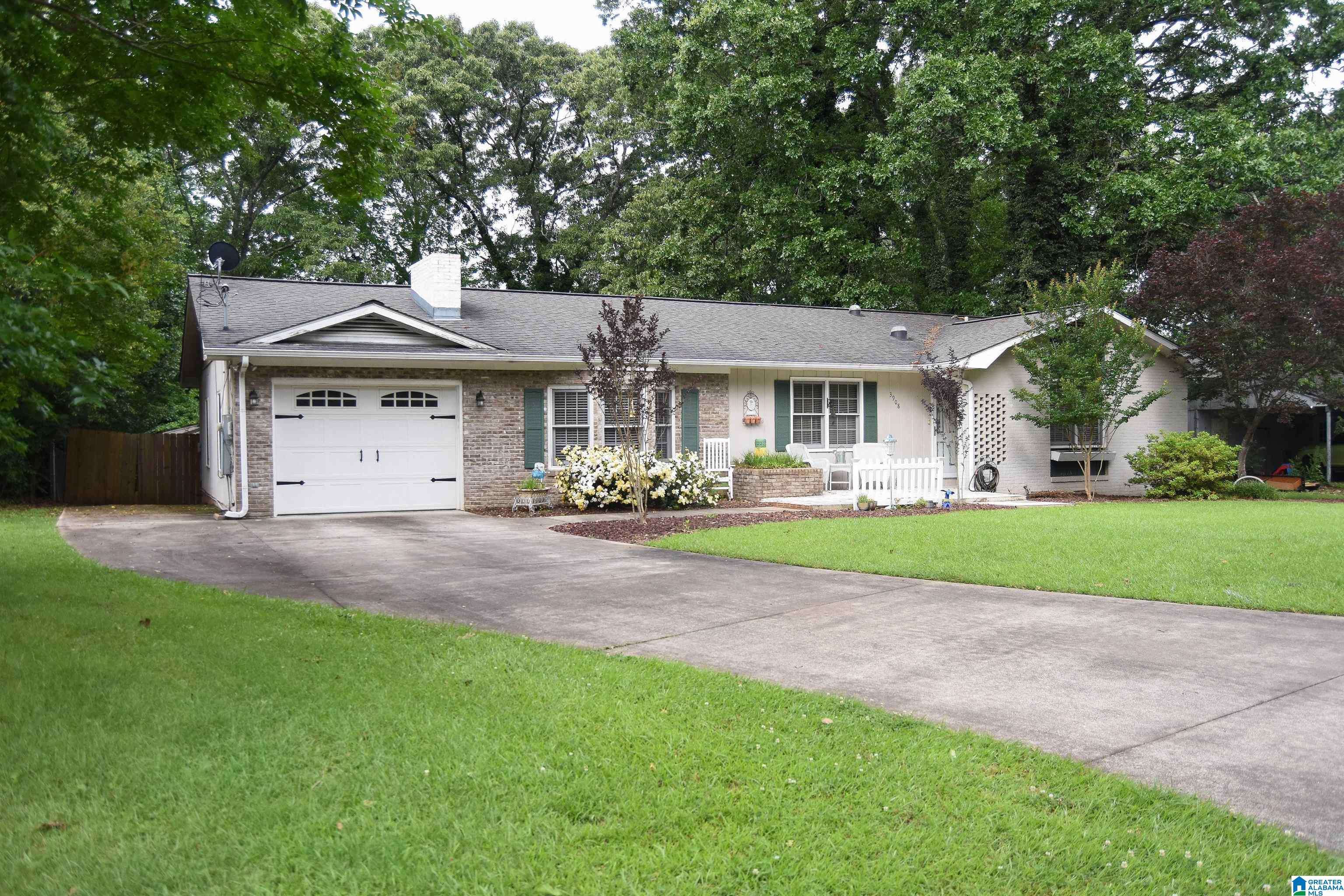 Anniston, AL 36207,3908 CLOVERDALE ROAD