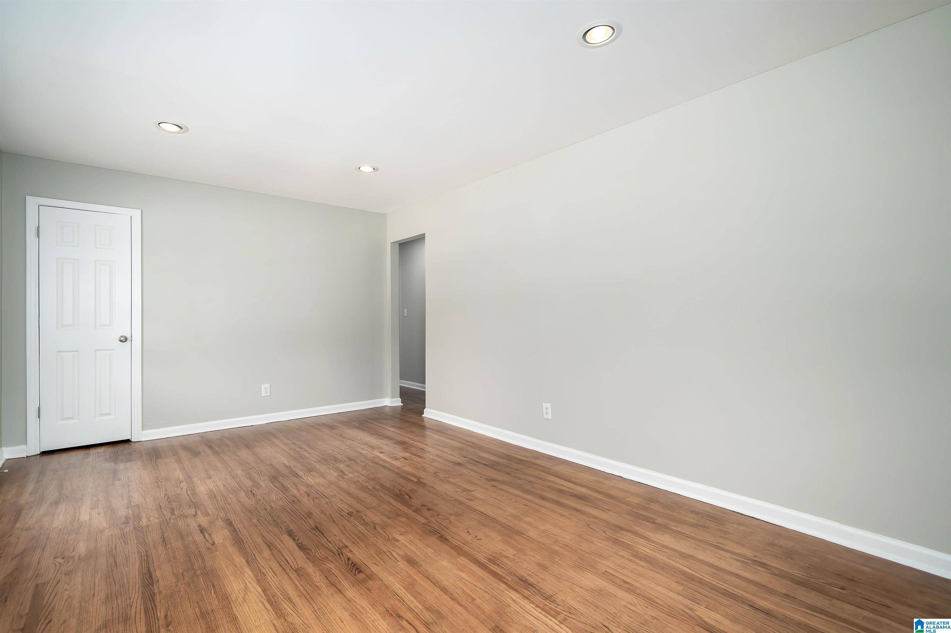 Center Point, AL 35215,1644 1ST STREET NE