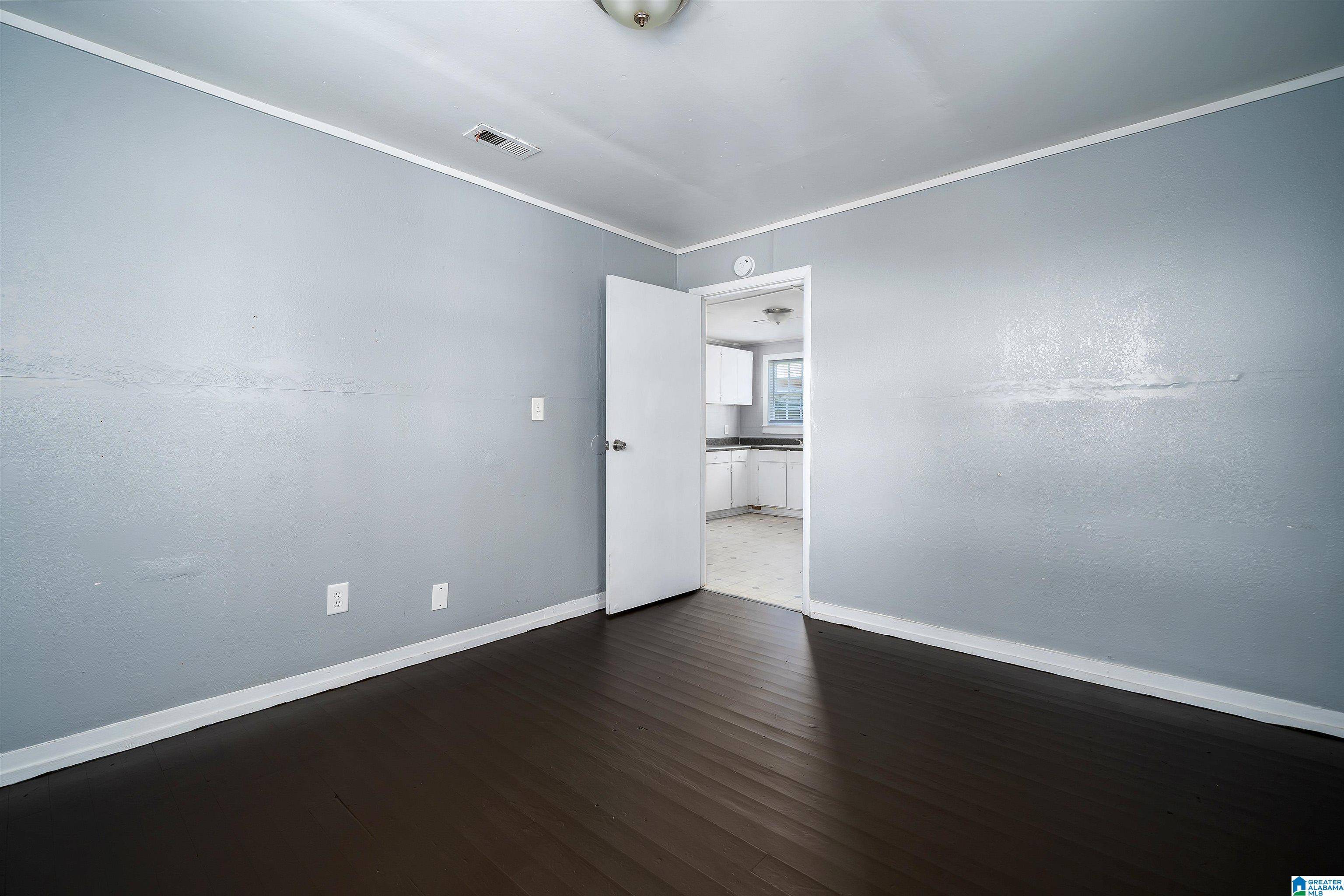 Birmingham, AL 35211,1228 19TH PLACE SW