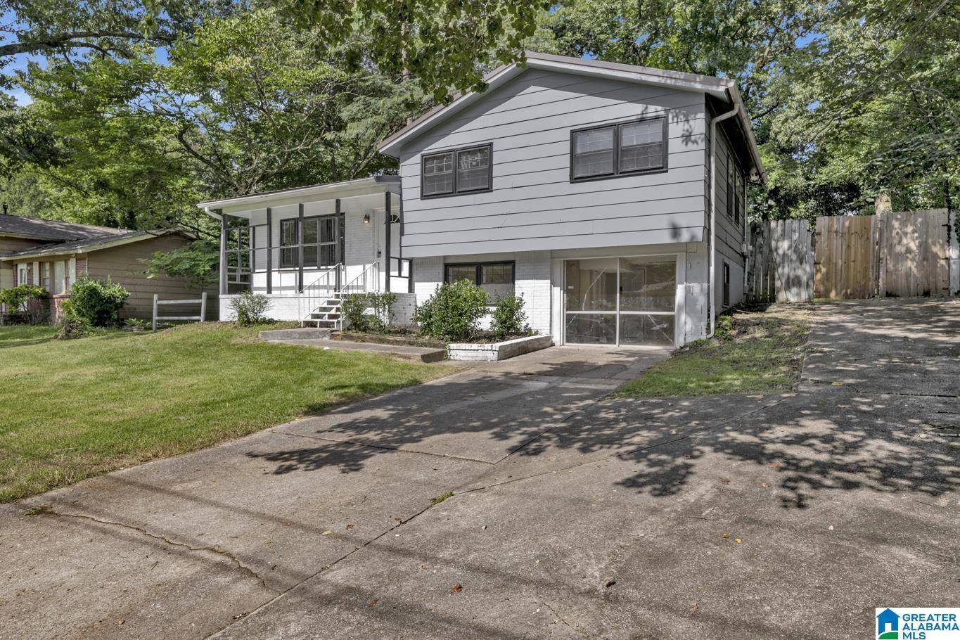 Center Point, AL 35215,1332 4TH WAY NW