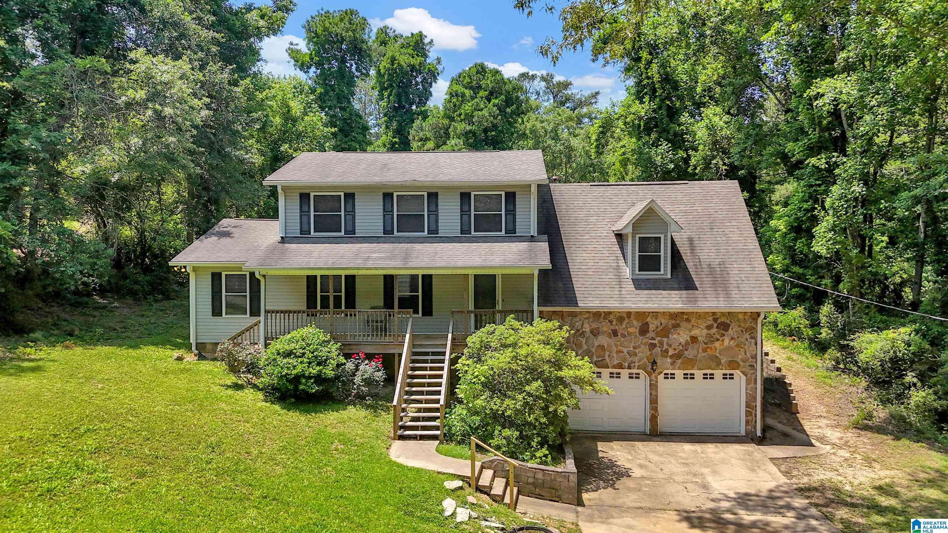 Trussville, AL 35173,7371 THOMAS HALL DRIVE