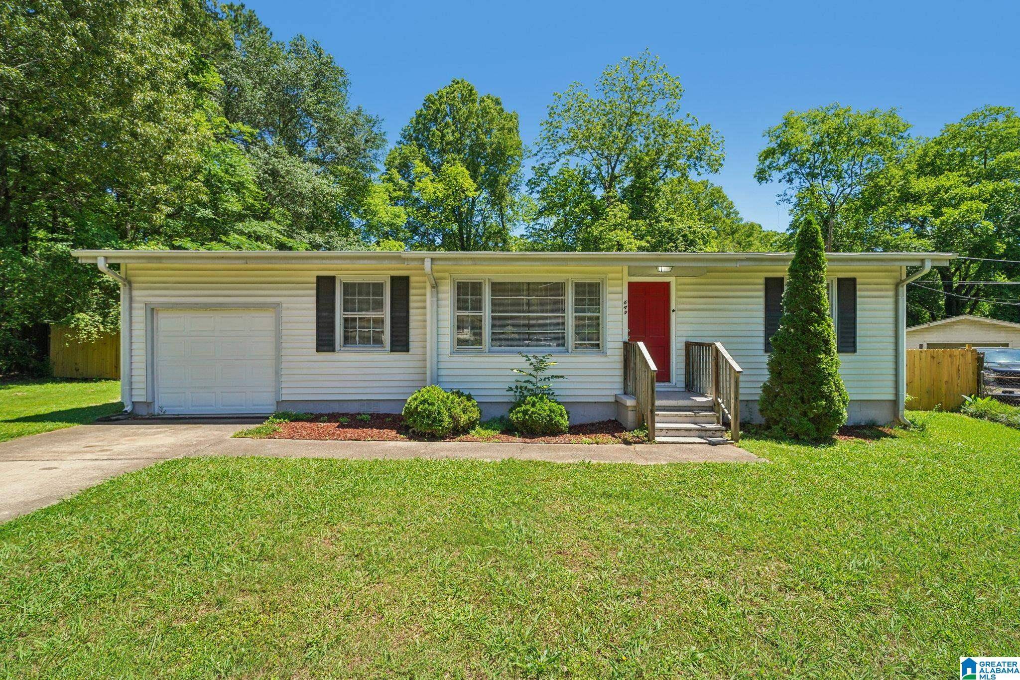 Birmingham, AL 35215,649 ROEBUCK CIRCLE
