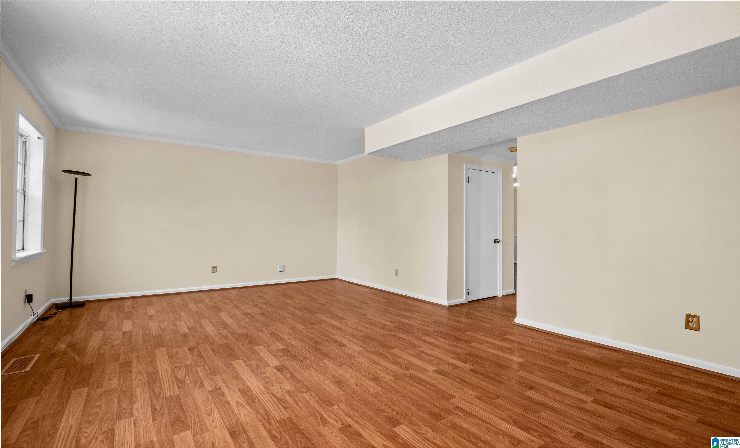 Vestavia Hills, AL 35226,832 LINBARD LANE