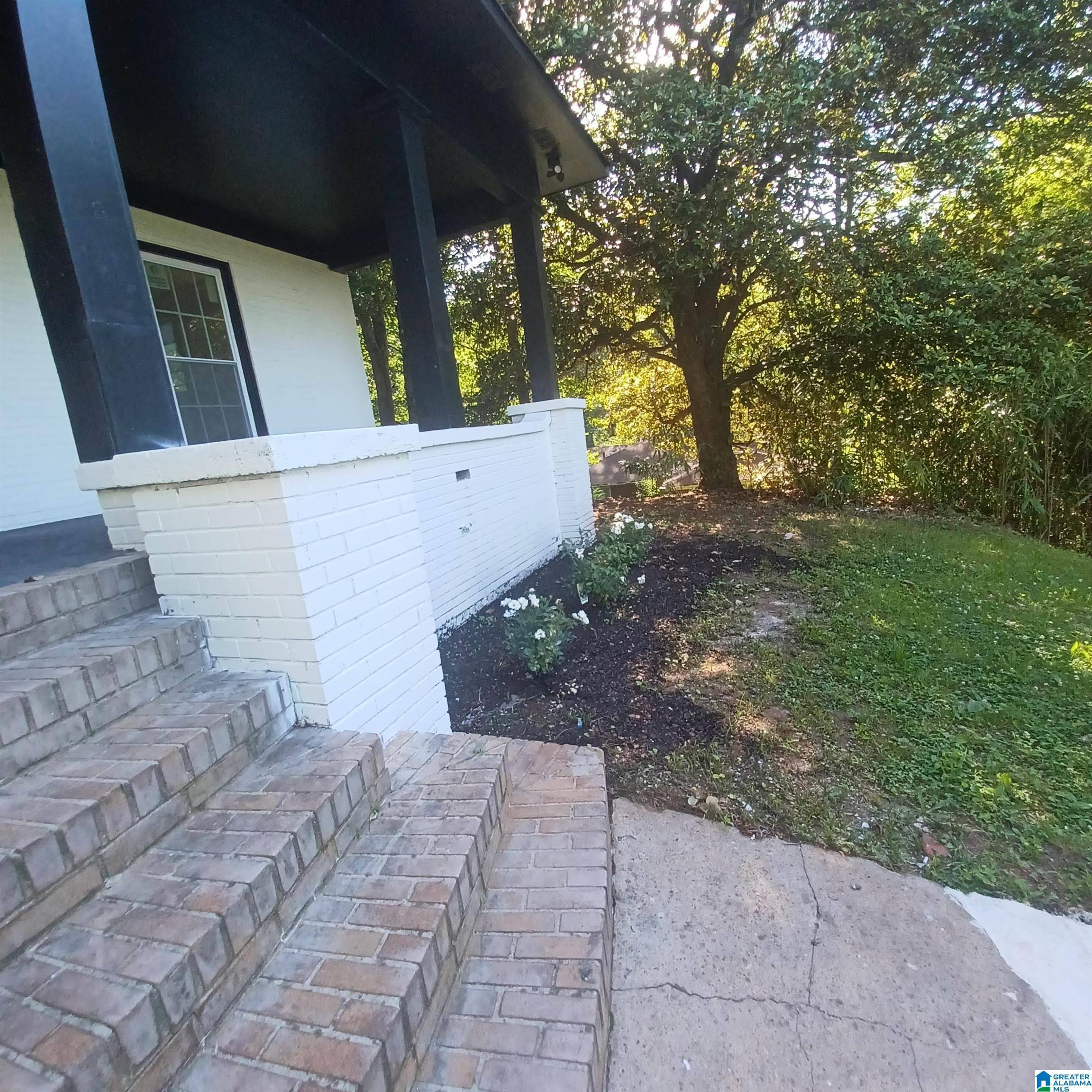 Hueytown, AL 35023,3020 BRIARCLIFF ROAD