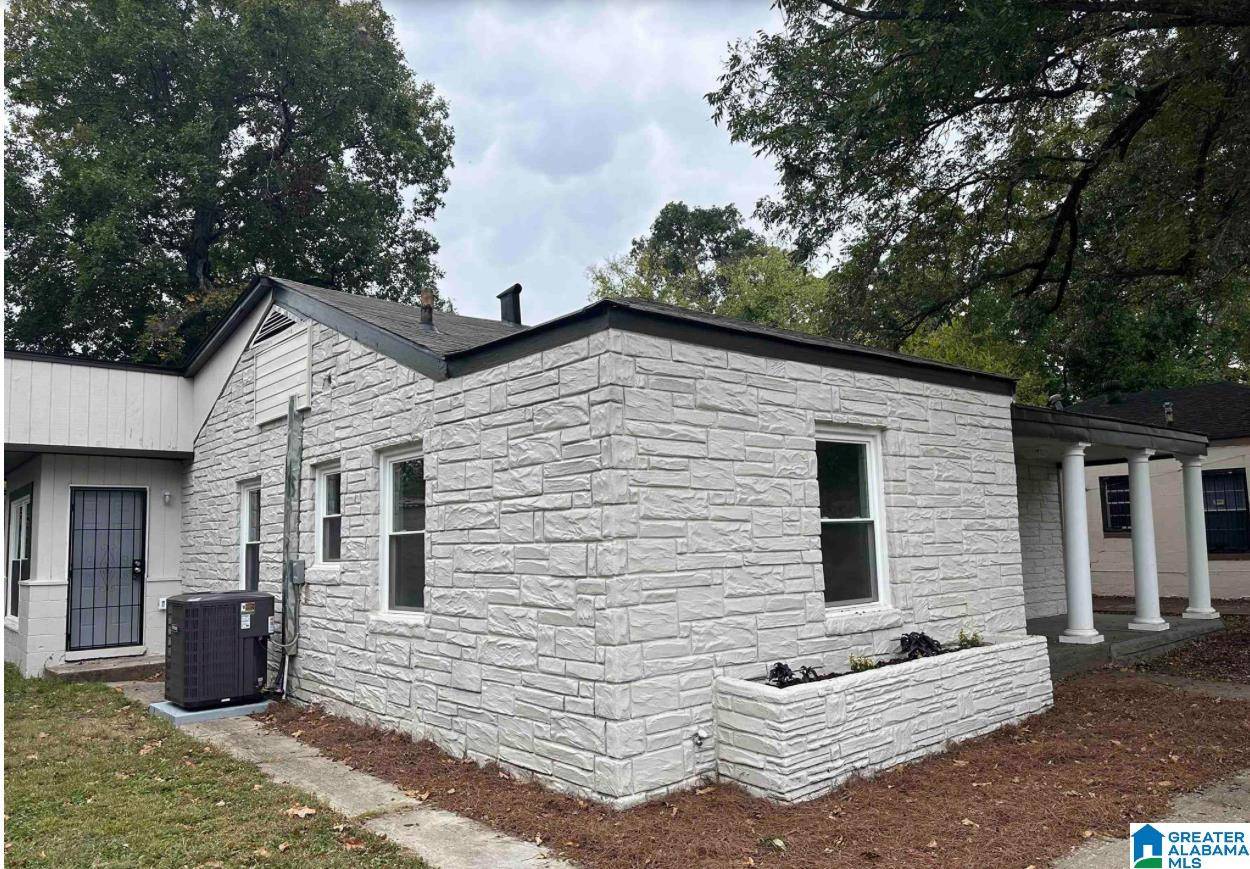 Birmingham, AL 35211,1861 WOODLAND AVENUE SW