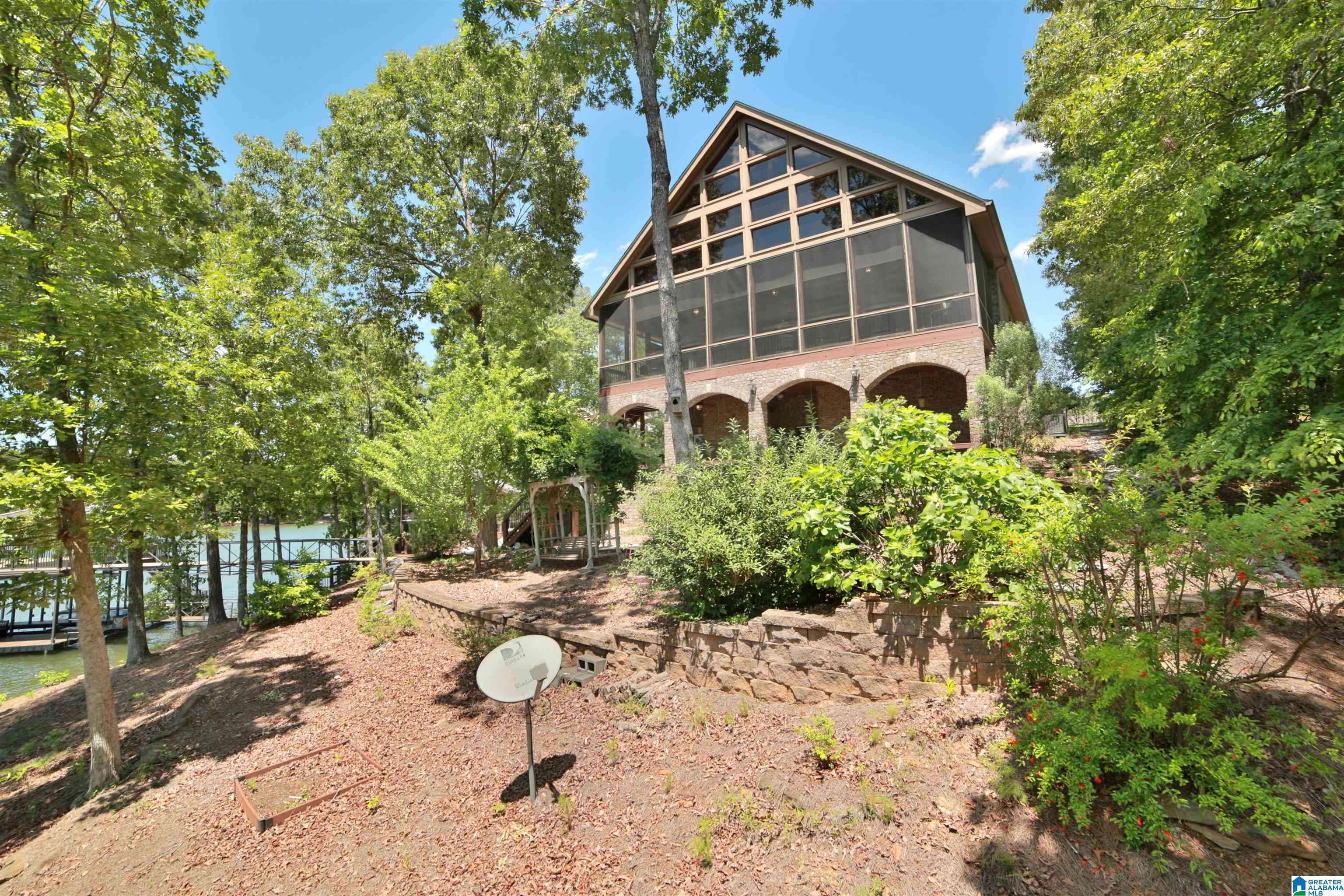 Wedowee, AL 36278,158 AZALEA DRIVE