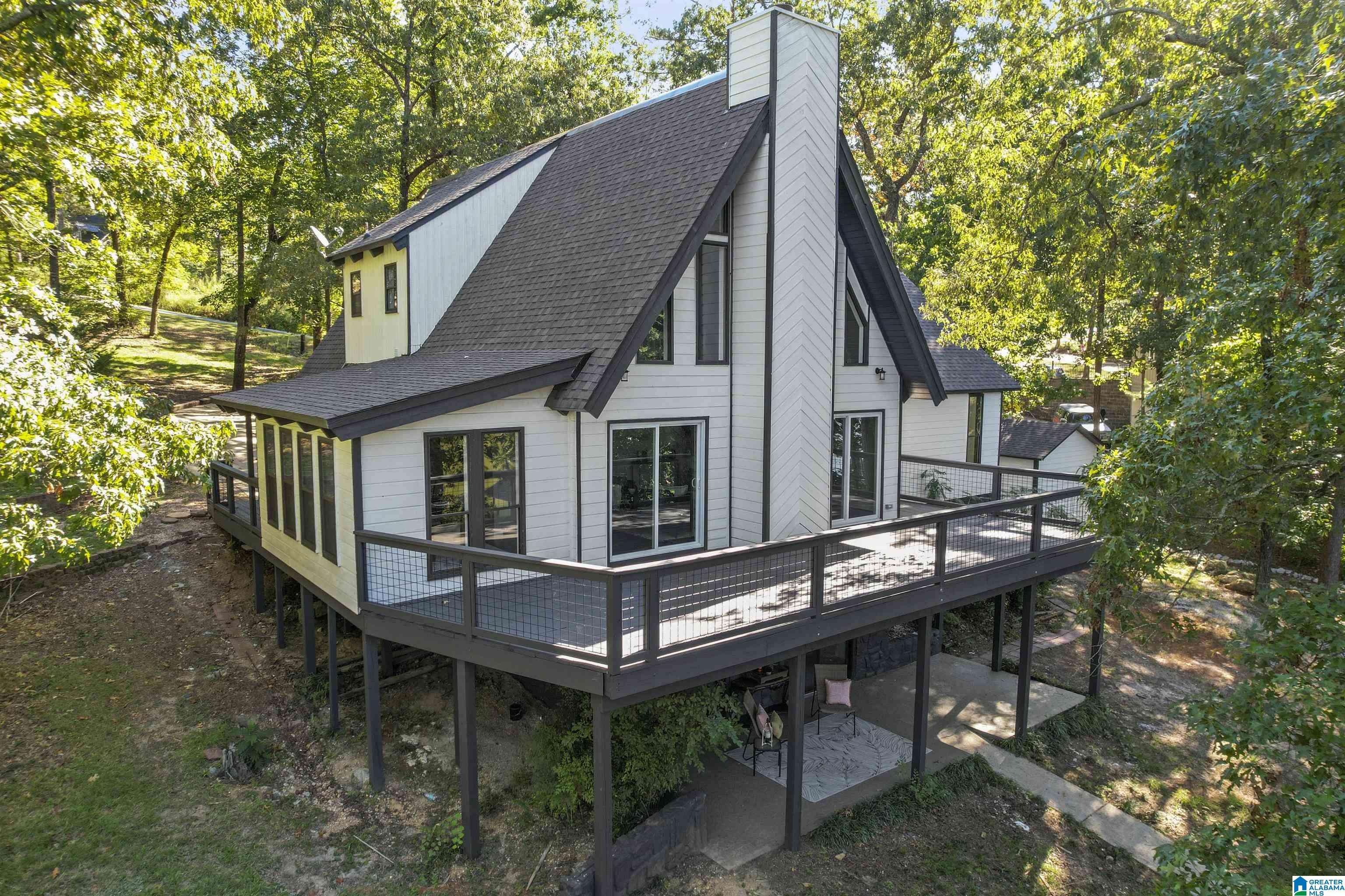 Talladega, AL 35160,560 WATER OAK LANE