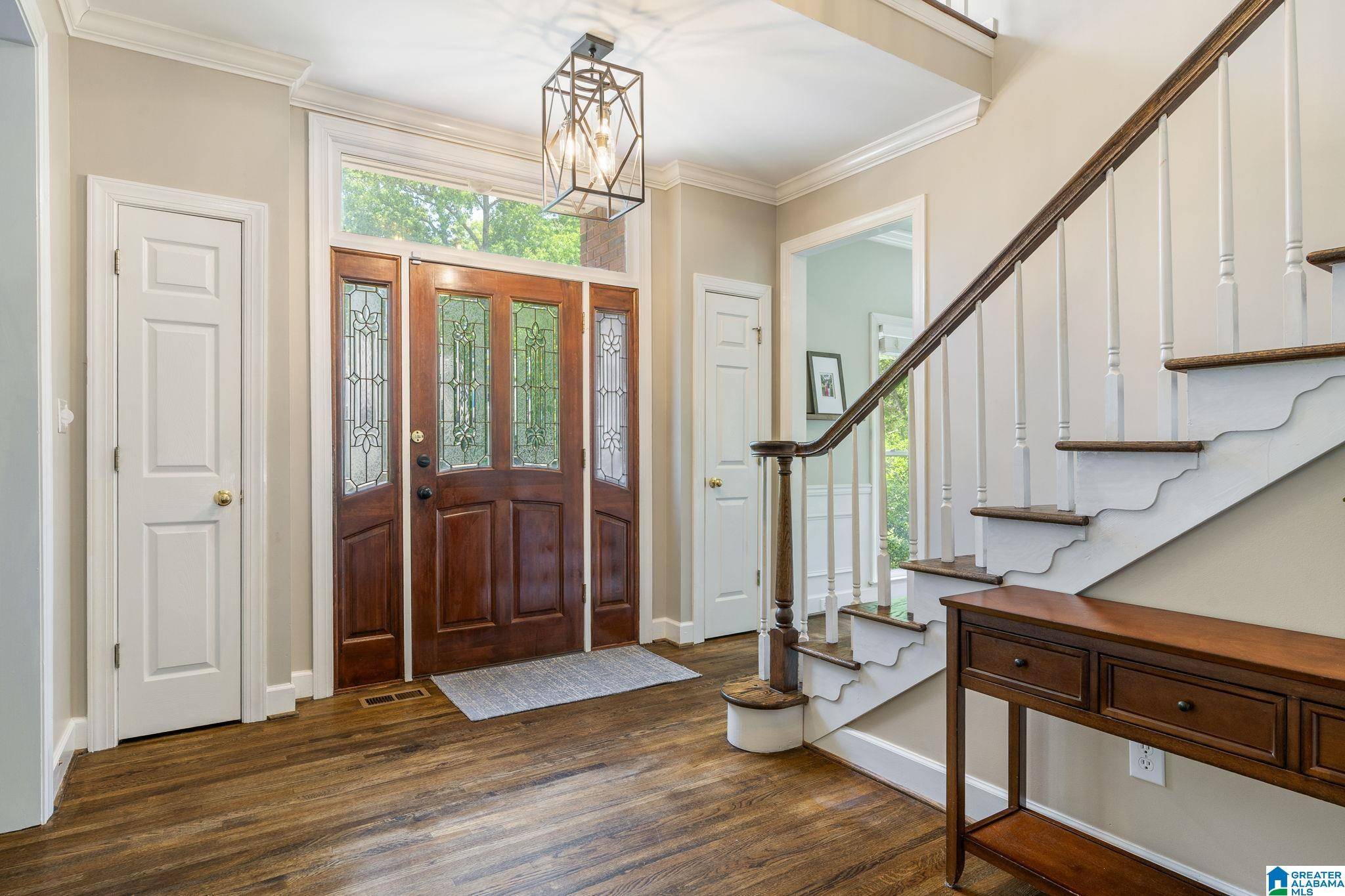 Hoover, AL 35226,3709 CARISBROOKE DRIVE