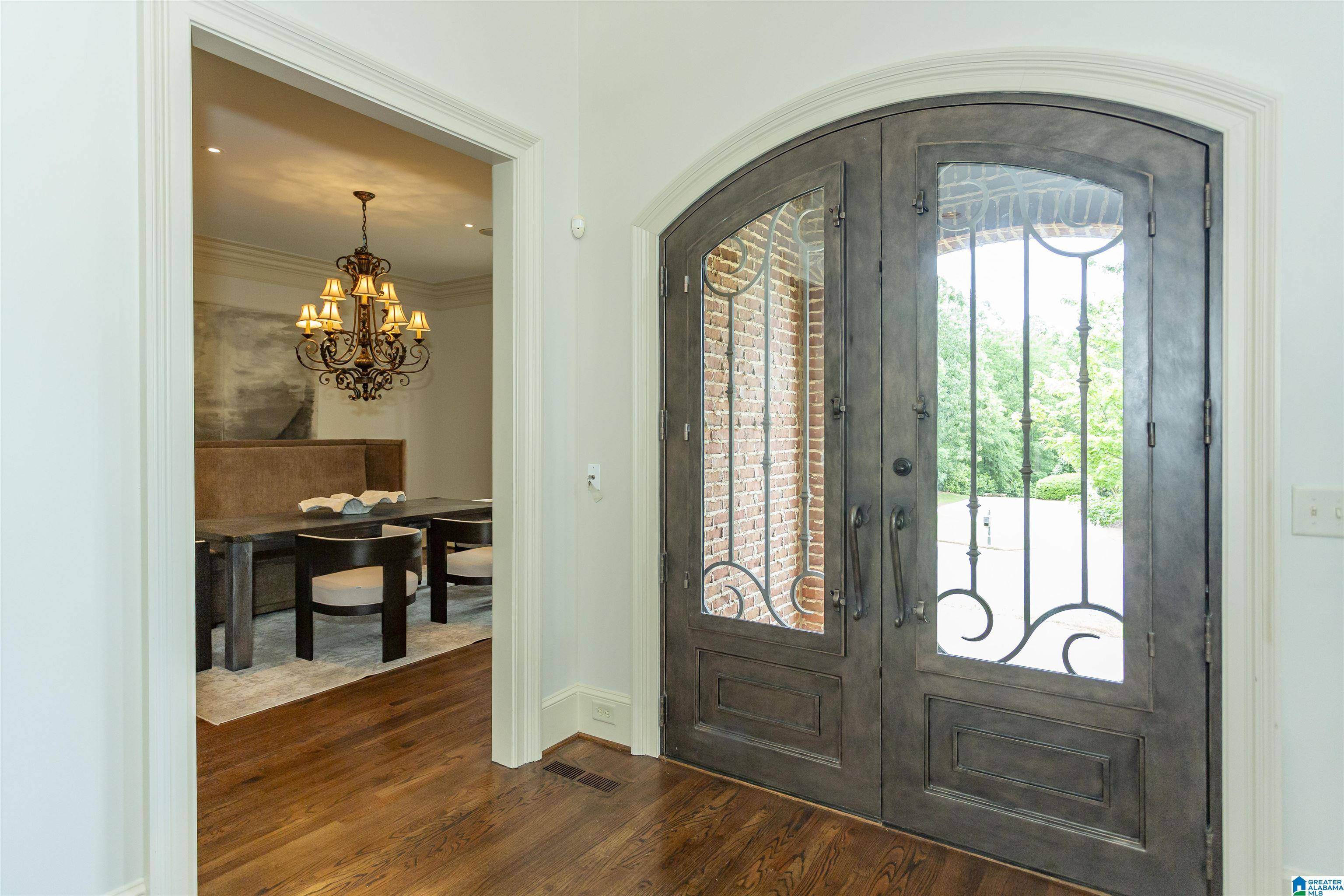 Vestavia Hills, AL 35242,4338 KINGS MOUNTAIN RIDGE