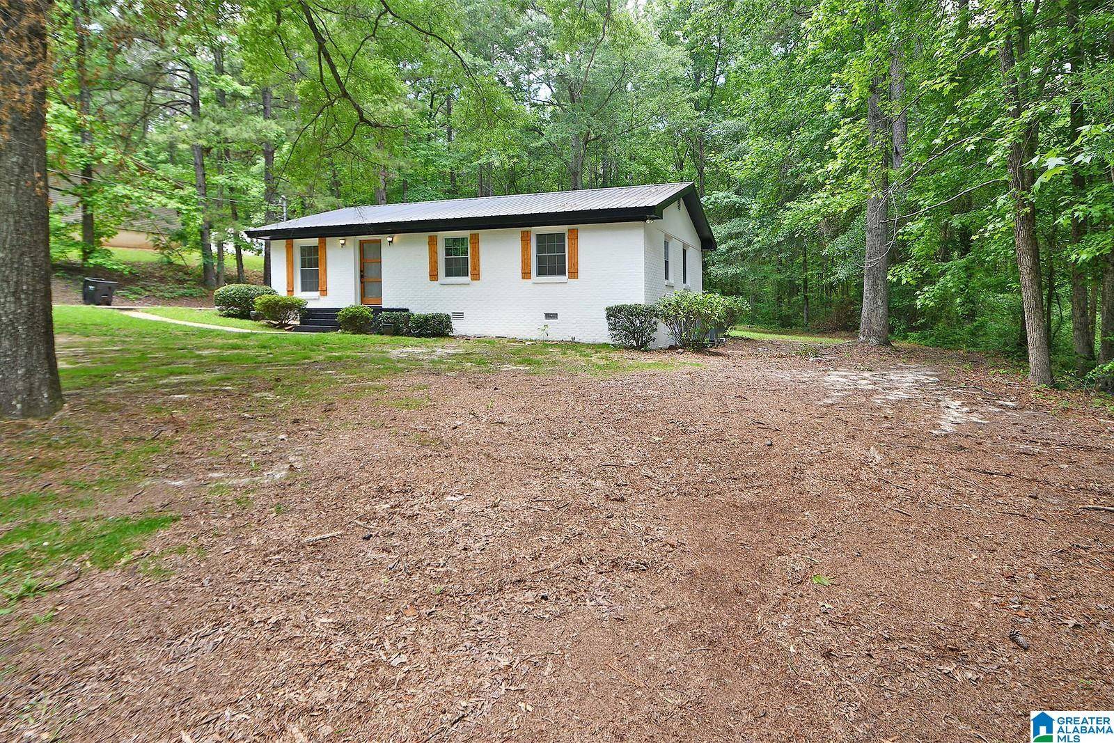 Roanoke, AL 36274,405 PINE VALLEY DRIVE