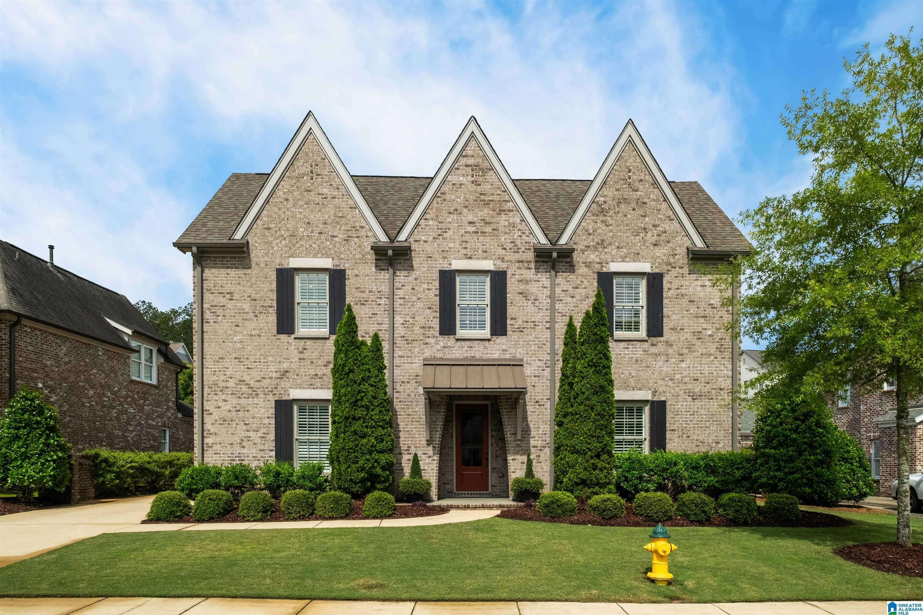 Vestavia Hills, AL 35242,689 PROVENCE DRIVE