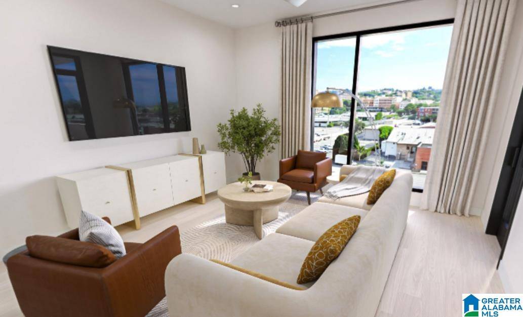 Birmingham, AL 35233,2817 4TH AVENUE #104