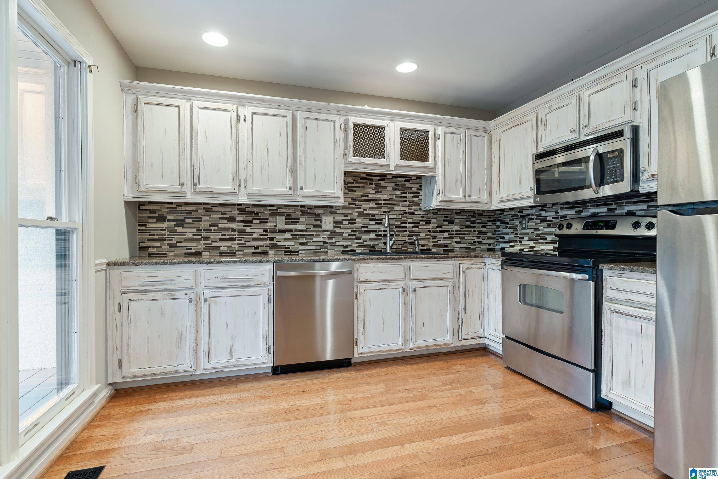 Vestavia Hills, AL 35216,1217 CHASON DRIVE