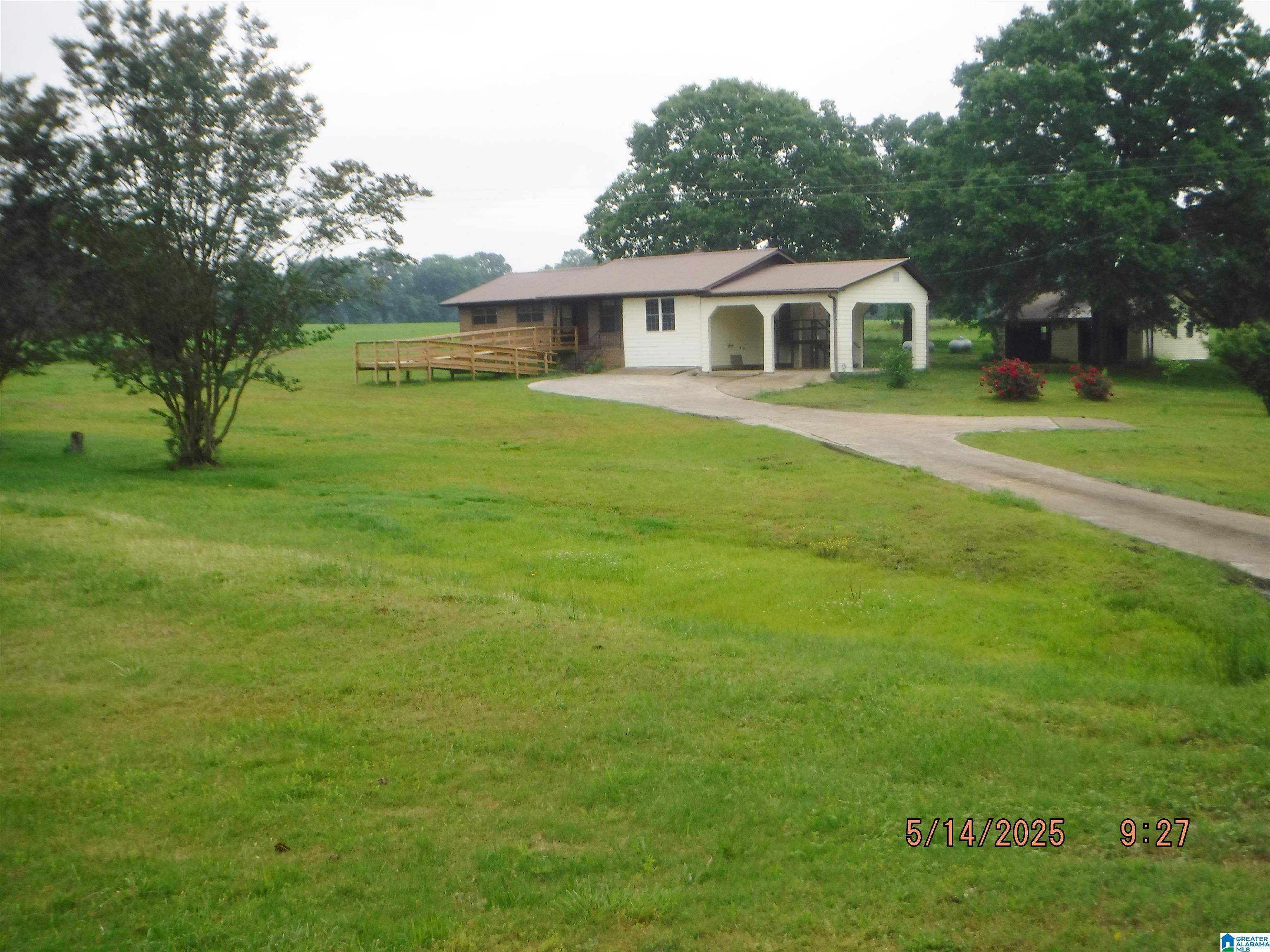 Leesburg, AL 35983,530 SAND ROCK AVENUE
