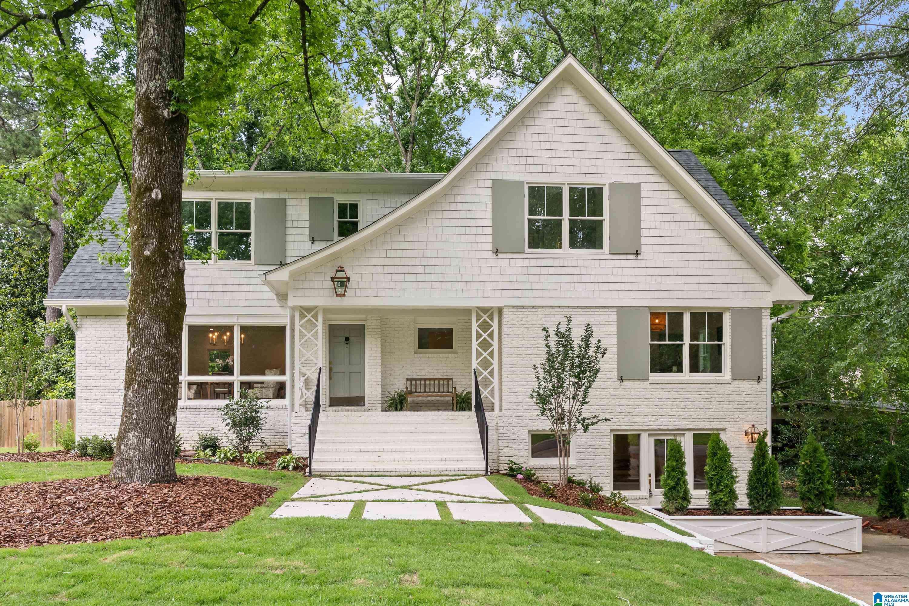 Mountain Brook, AL 35243,3833 CROMWELL DRIVE