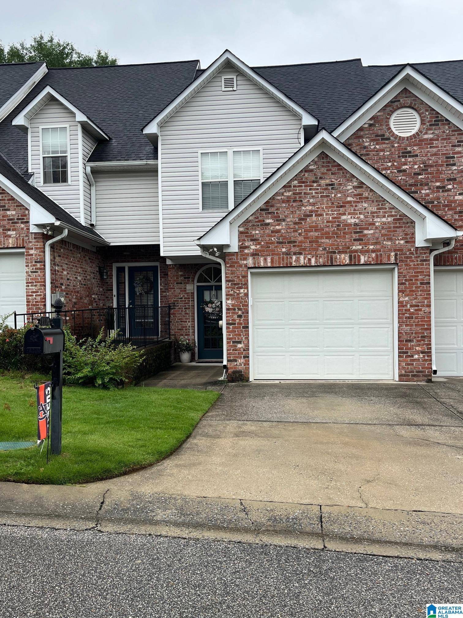Vestavia Hills, AL 35216,1716 SAVANNAH PARK