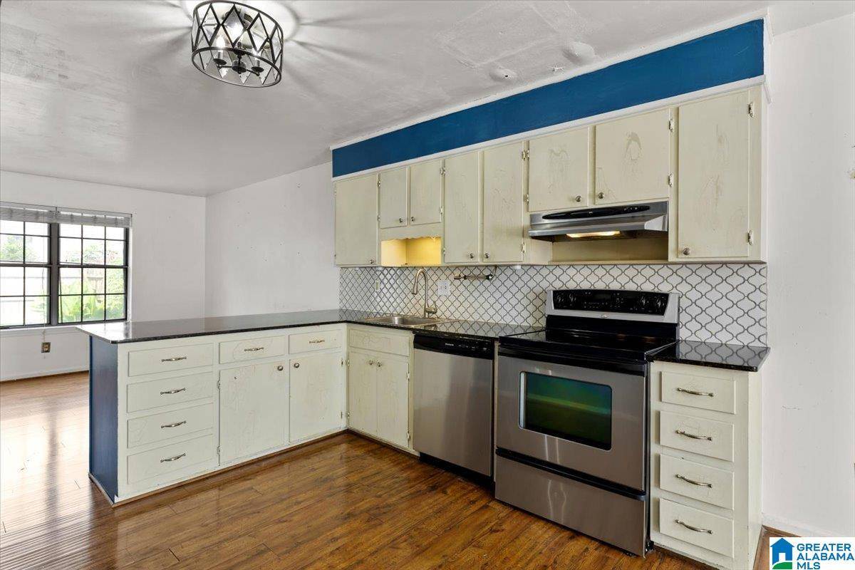 Leeds, AL 35094,8616 BRYSON LANE