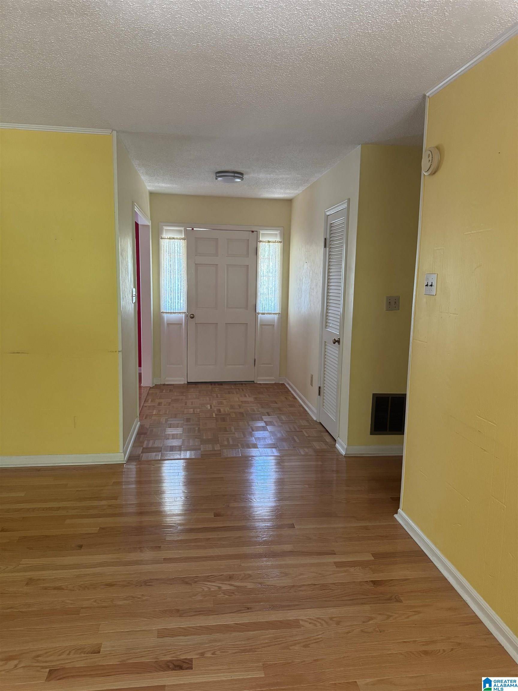 Alabaster, AL 35007,220 NAVAJO PINES DRIVE
