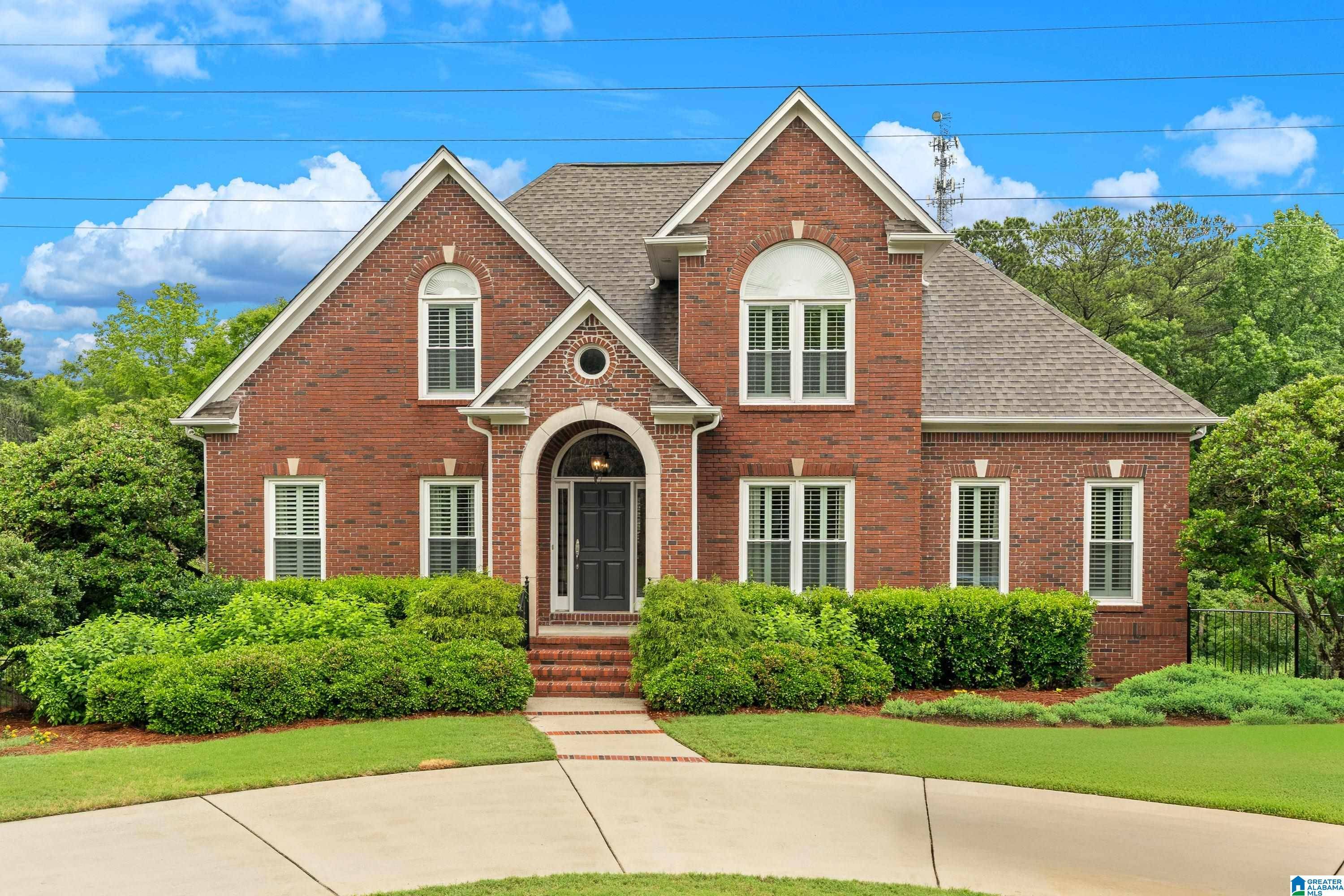 Hoover, AL 35226,5265 LAKE CREST CIRCLE