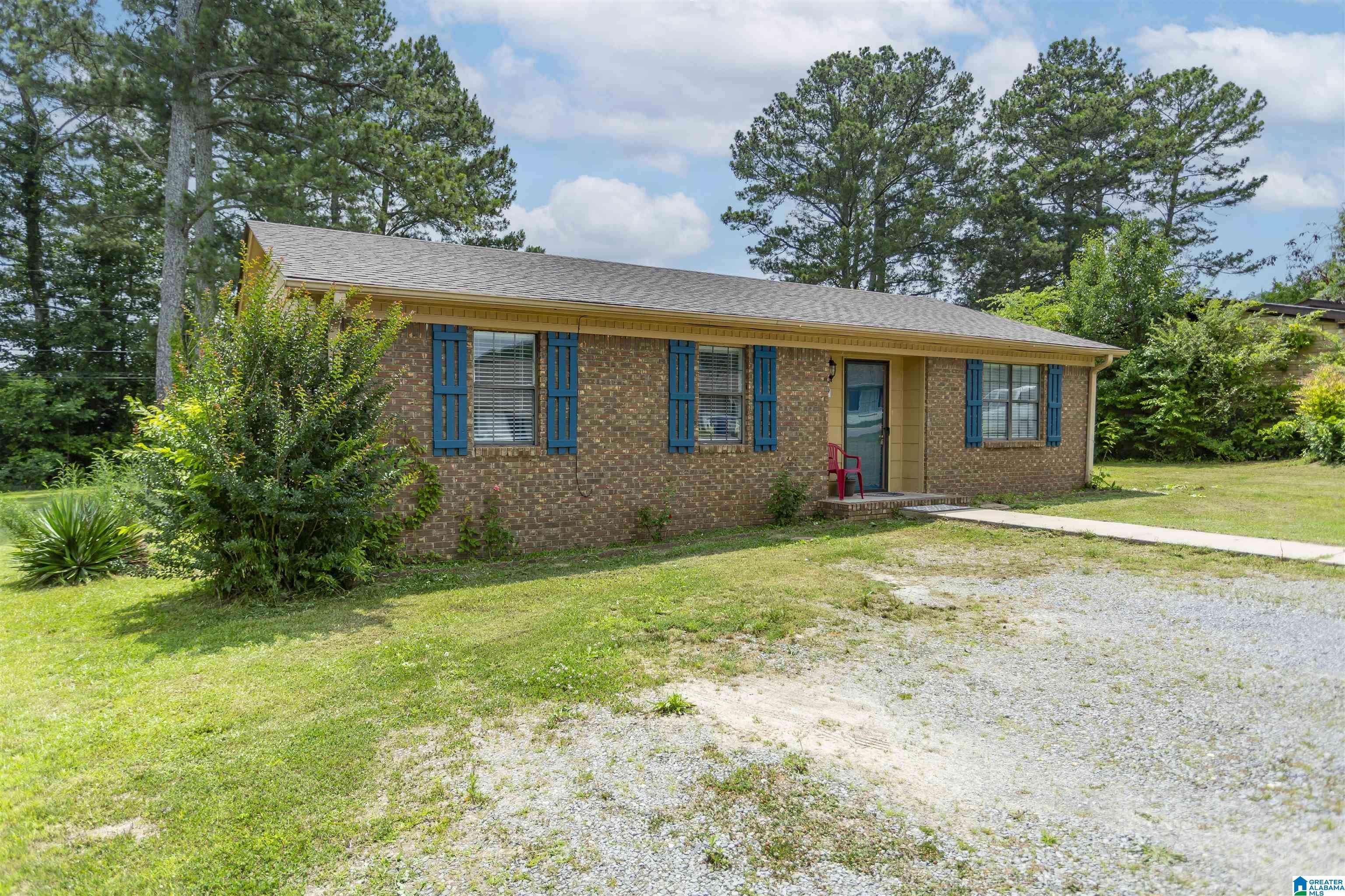 Oneonta, AL 35121,207 ELLEN STREET