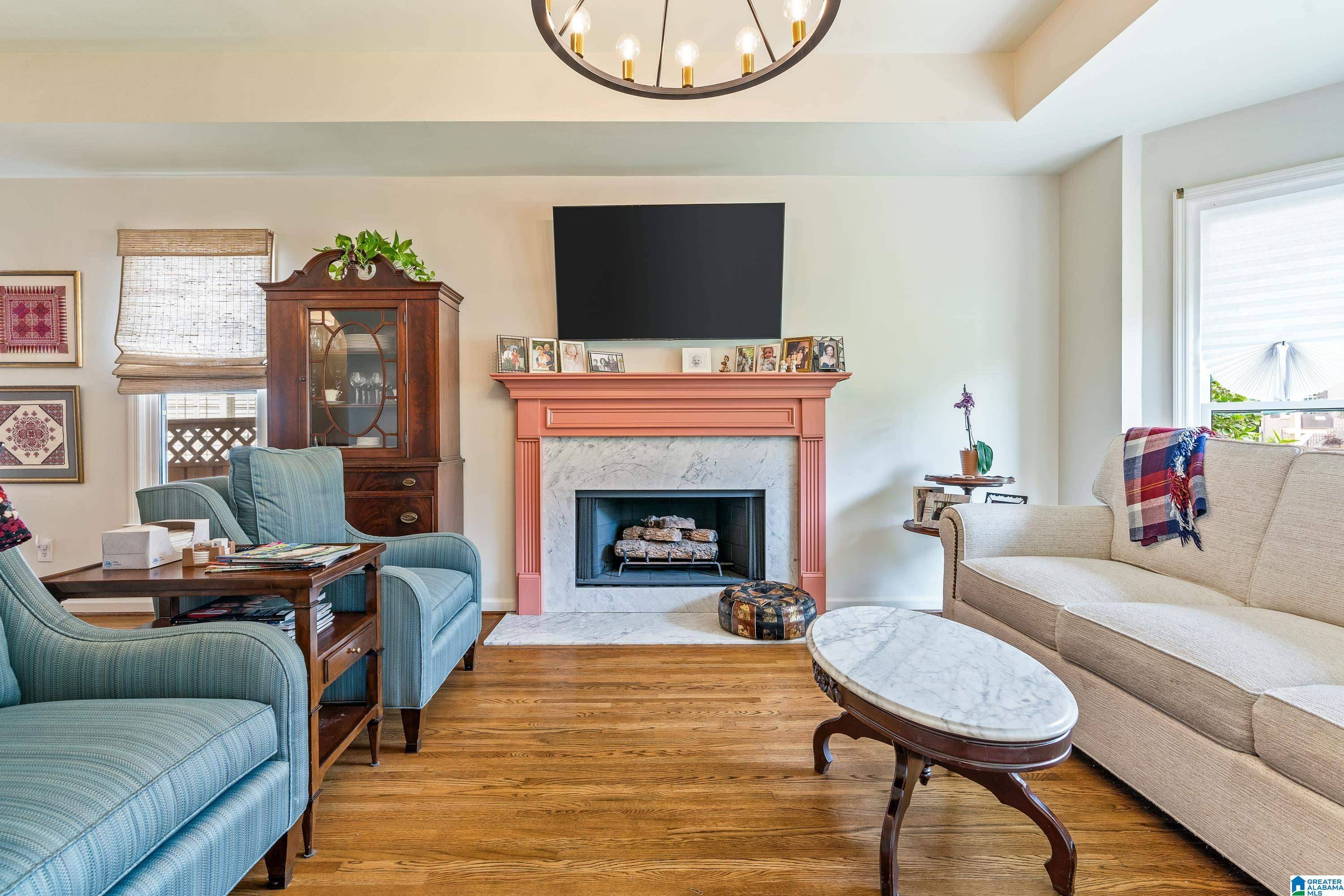 Vestavia Hills, AL 35243,3117 CANTERBURY PLACE