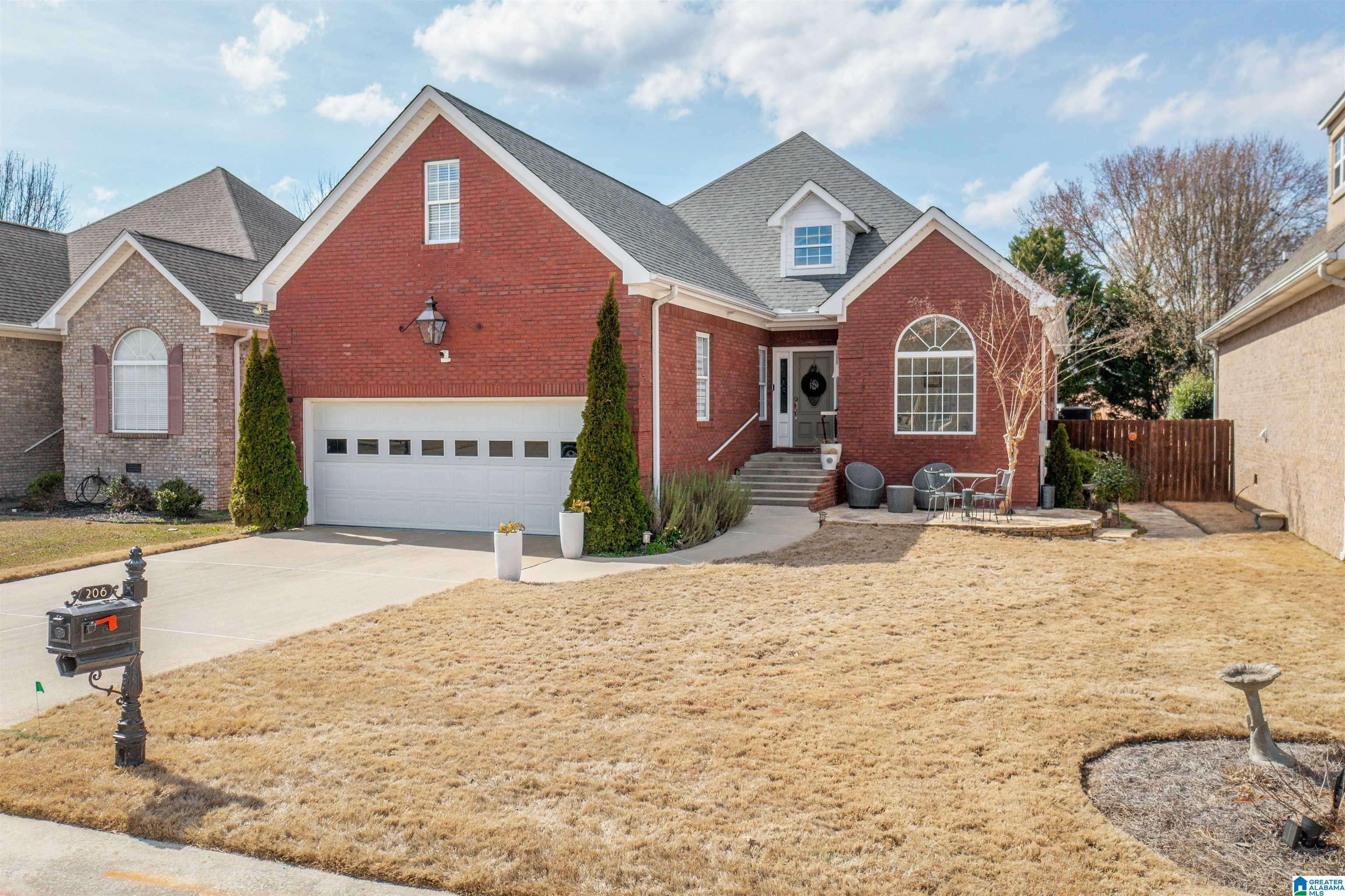 Gadsden, AL 35901,206 LAKEPOINT DRIVE