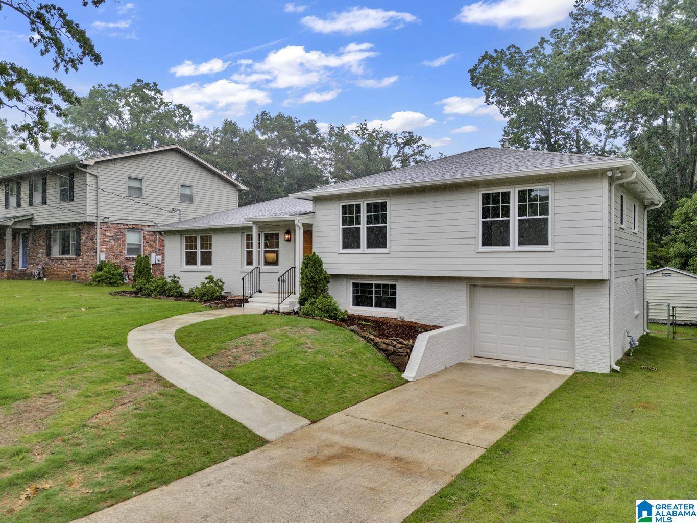 Homewood, AL 35209,533 EDGEKNOLL DRIVE