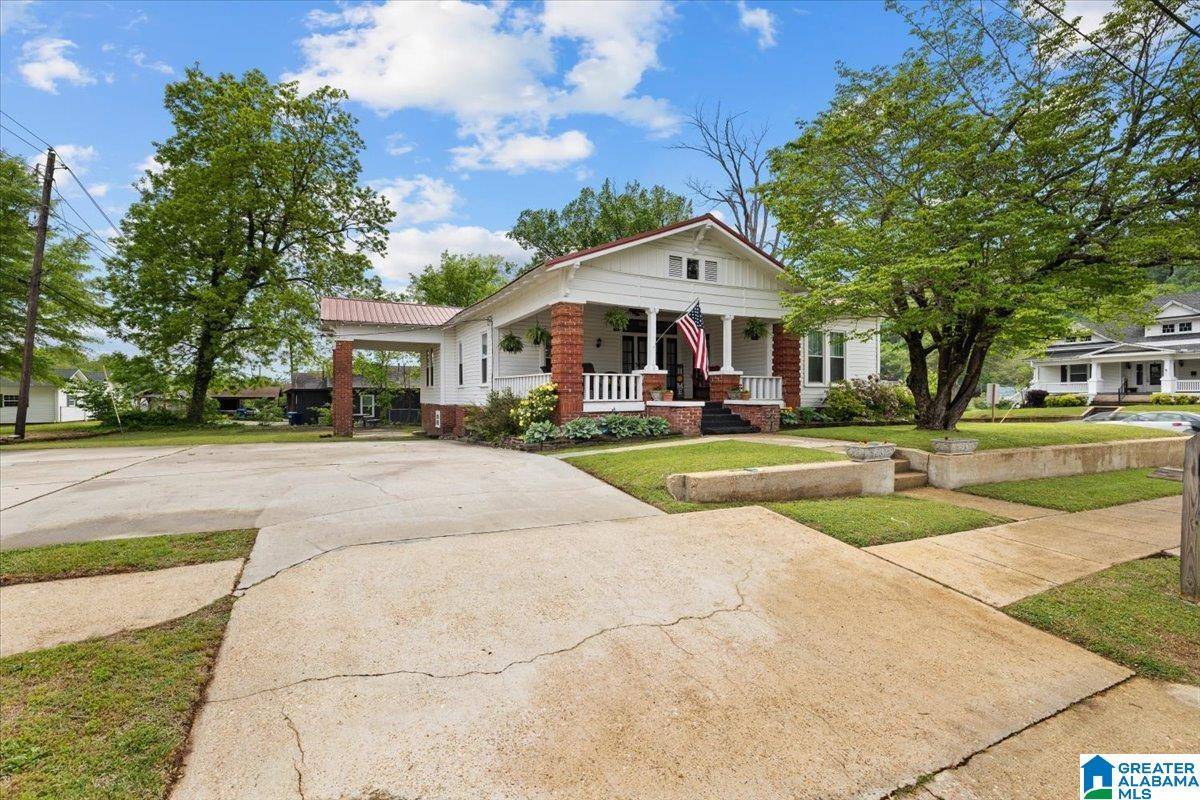 Oneonta, AL 35121,109 1ST STREET N