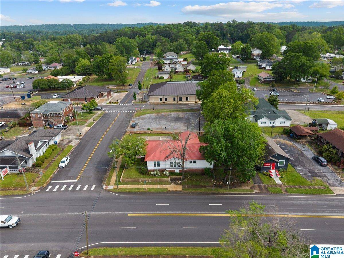 Oneonta, AL 35121,109 1ST STREET N