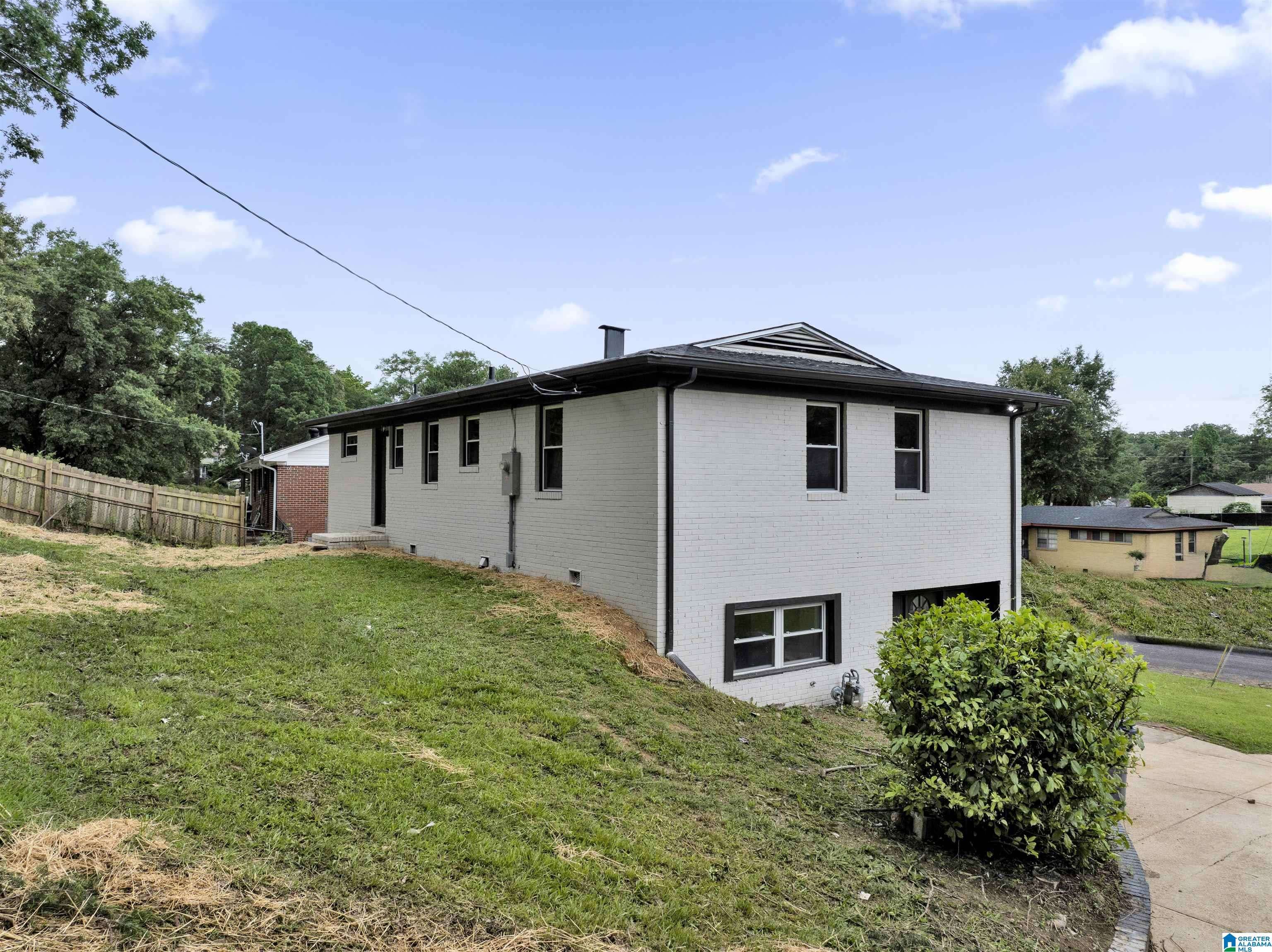 Fairfield, AL 35064,821 WESTFIELD DRIVE