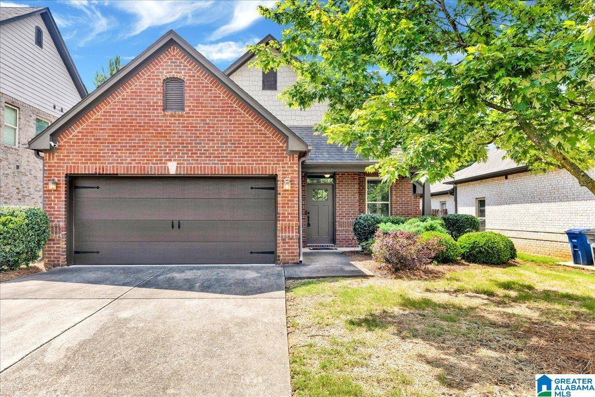 Trussville, AL 35173,323 GLEN CROSS WAY