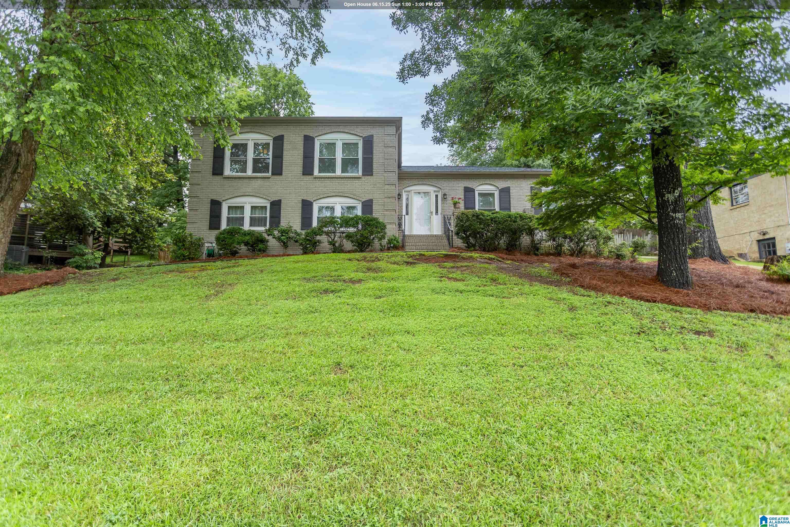 Vestavia Hills, AL 35226,708 STAFFORDSHIRE DRIVE