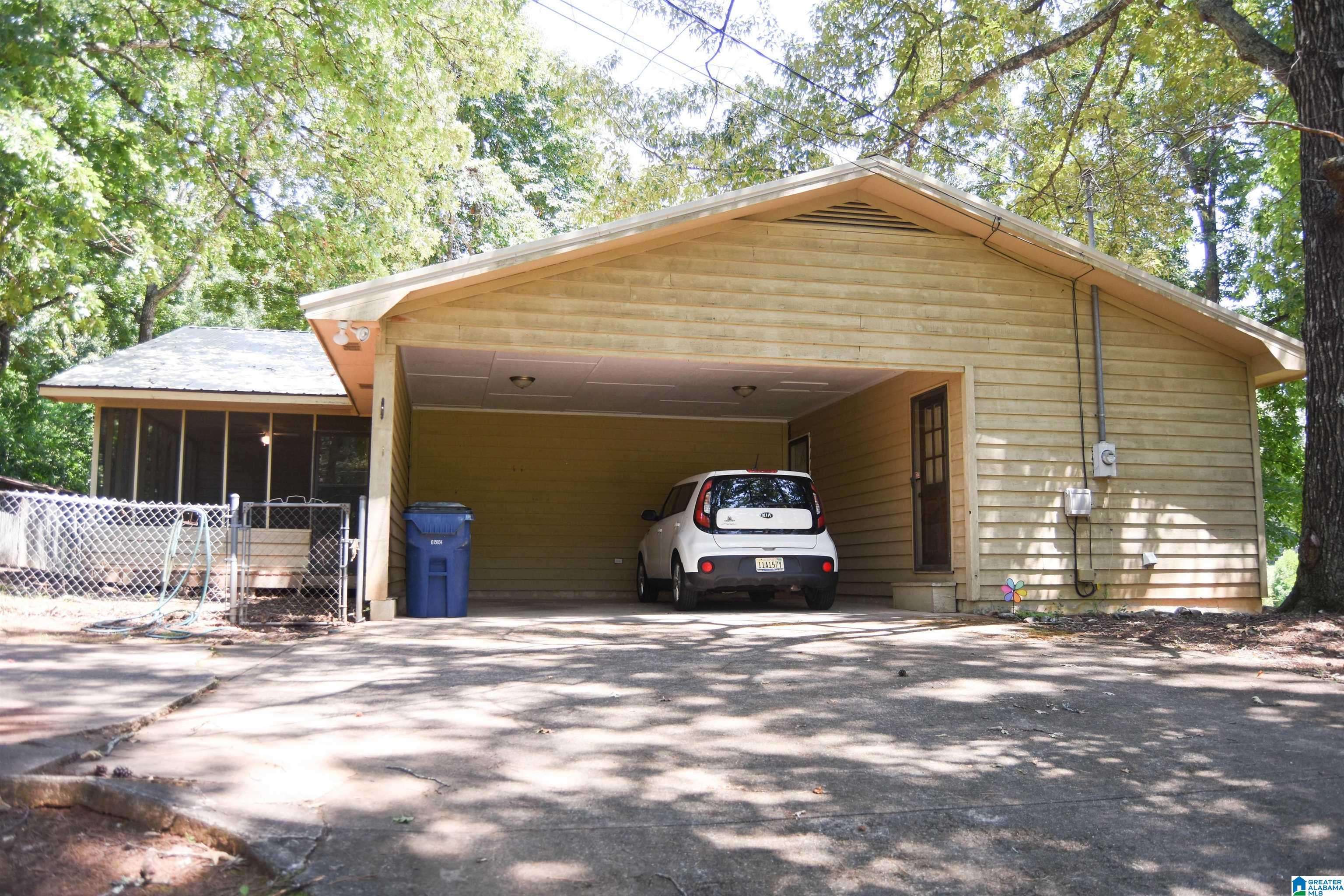 Anniston, AL 36207,3901 LEE DRIVE