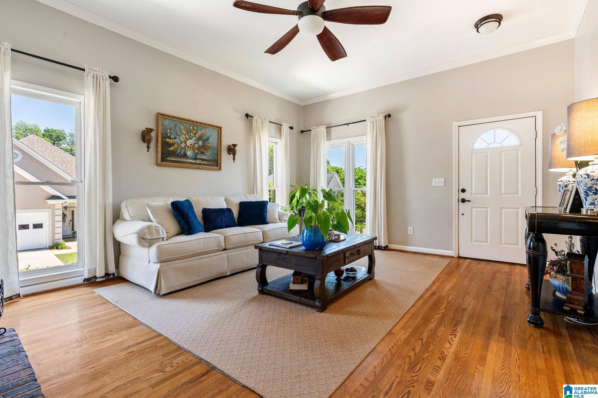 Vestavia Hills, AL 35226,516 LANSDOWNE PLACE