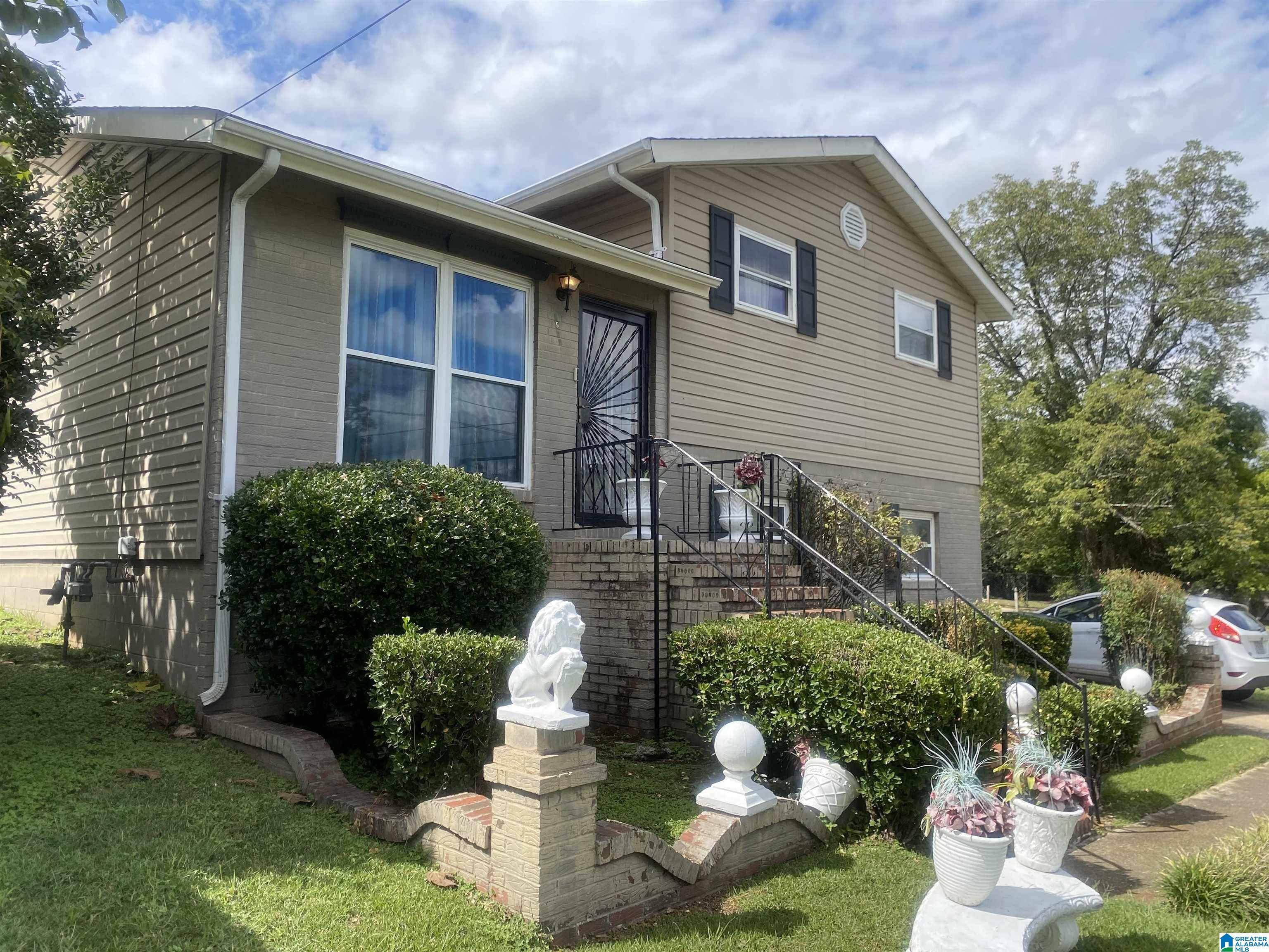 Birmingham, AL 35211,1904 14TH PLACE SW