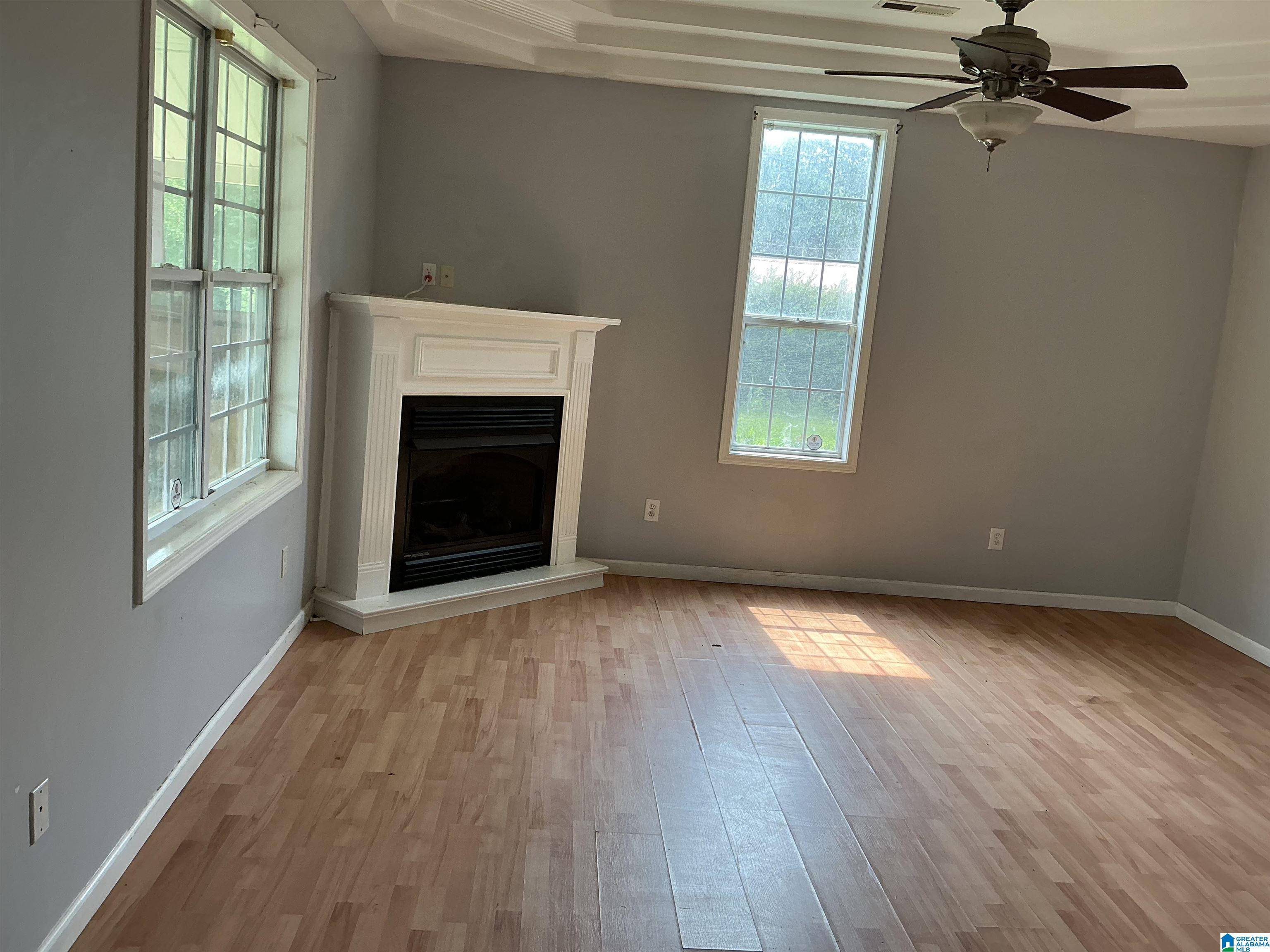Ragland, AL 35131,195 BELL DRIVE