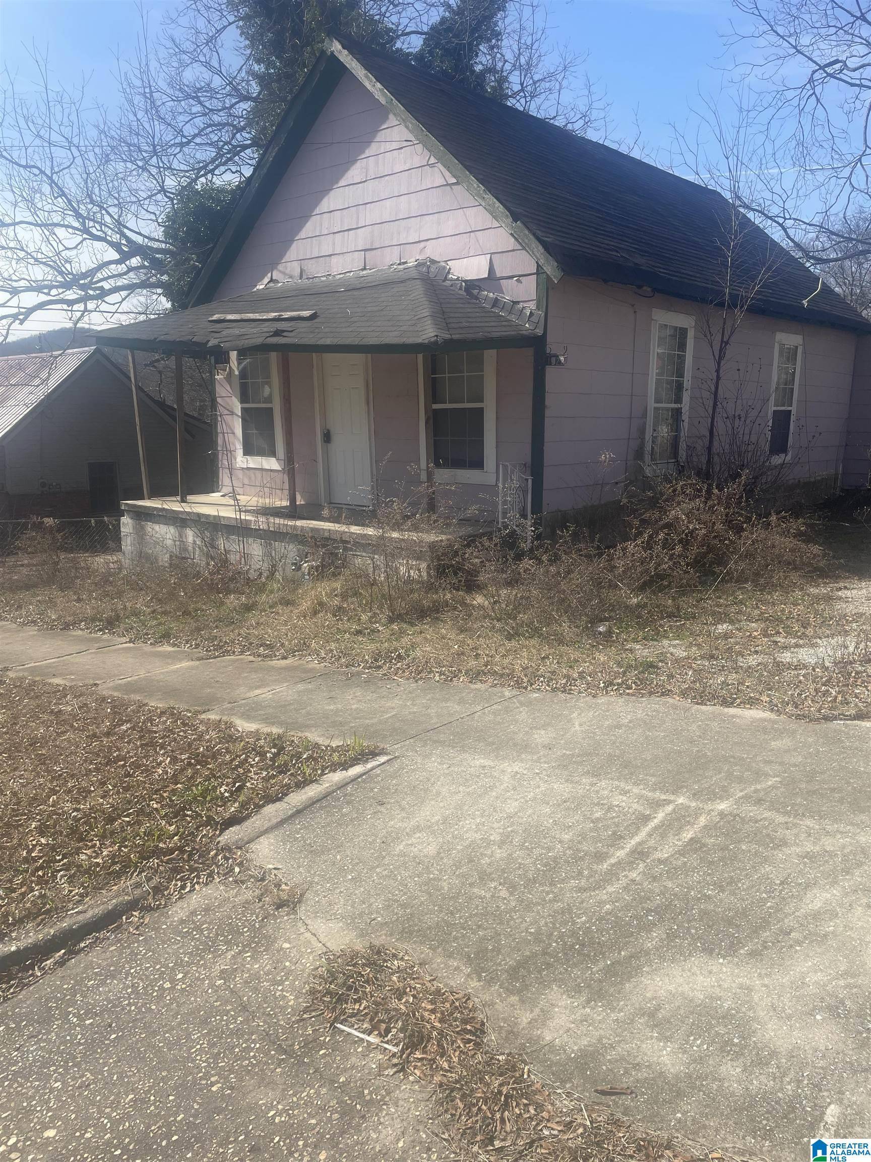 Anniston, AL 36201,1322 PINE AVENUE