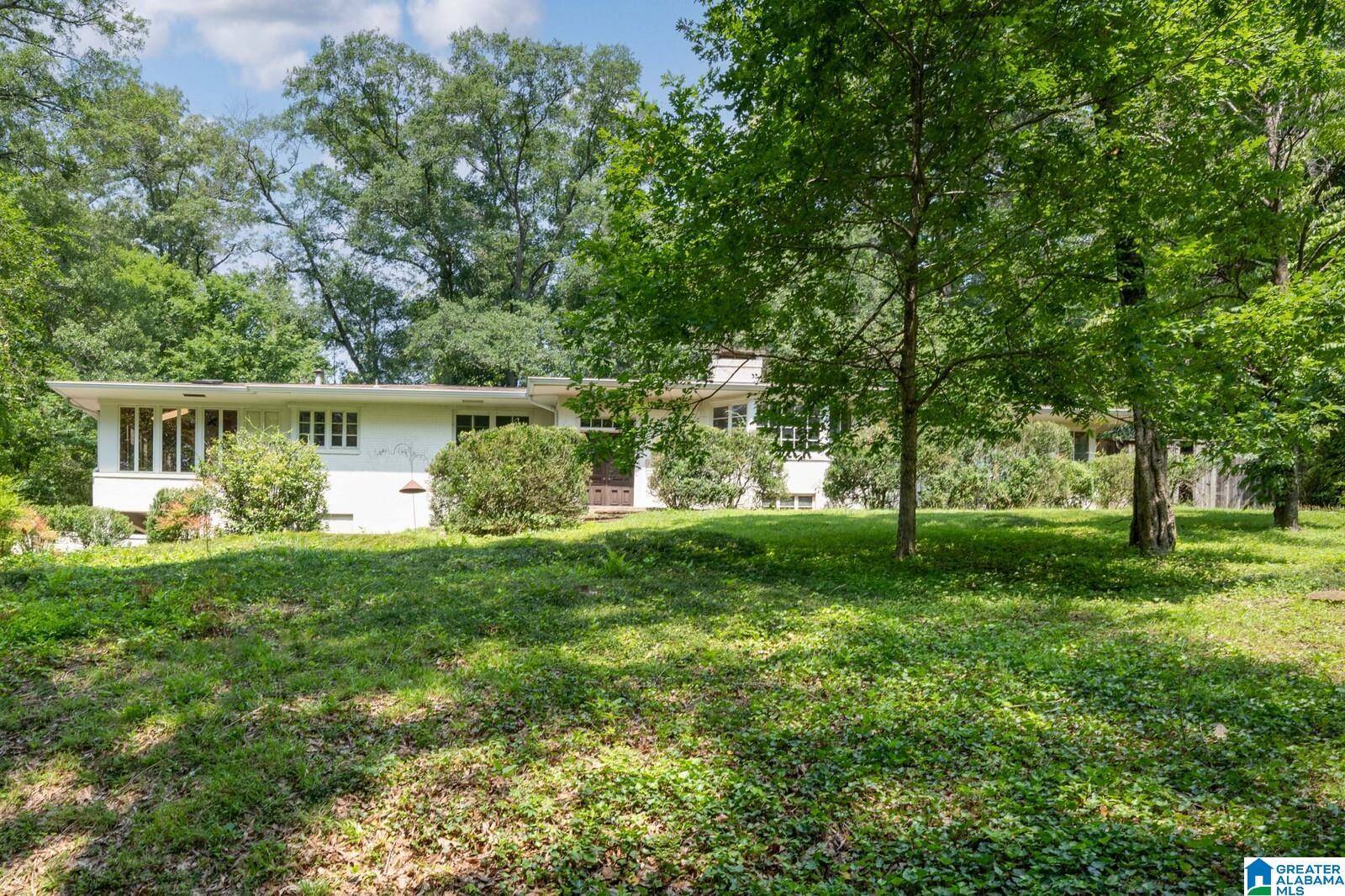 Mountain Brook, AL 35213,10 BEECHWOOD ROAD