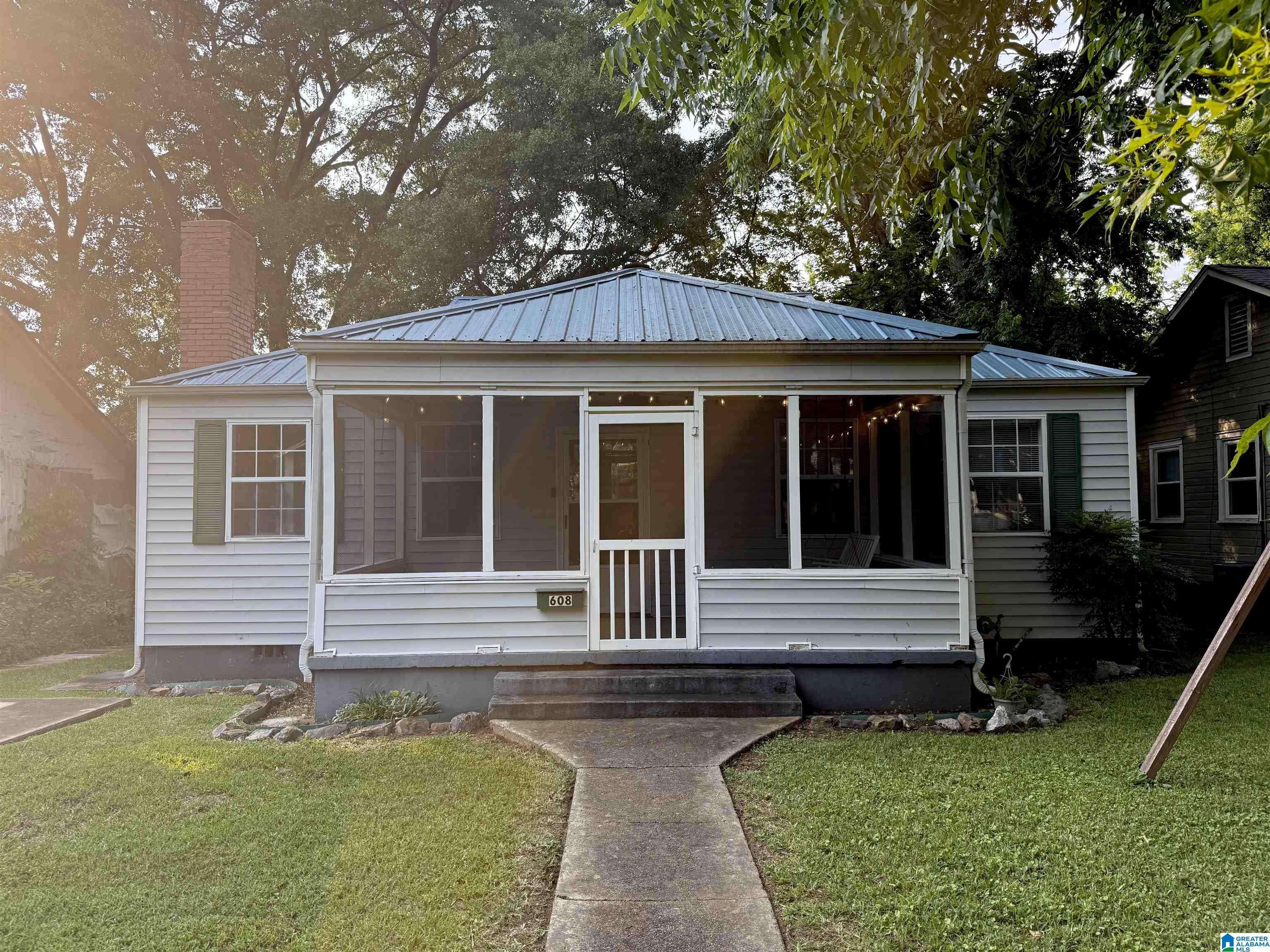 Birmingham, AL 35205,608 9TH COURT S