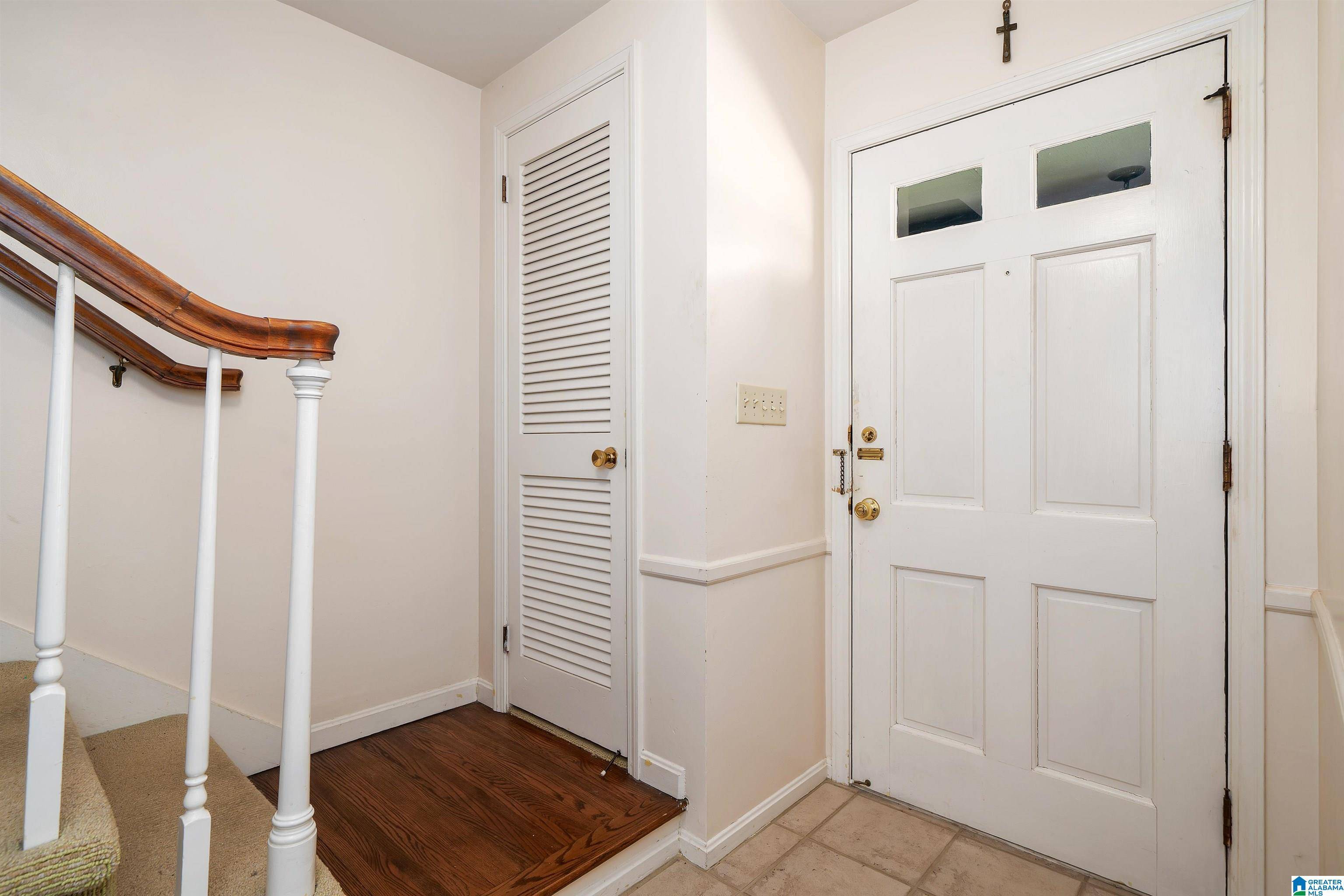 Vestavia Hills, AL 35216,1848 CEDARWOOD ROAD