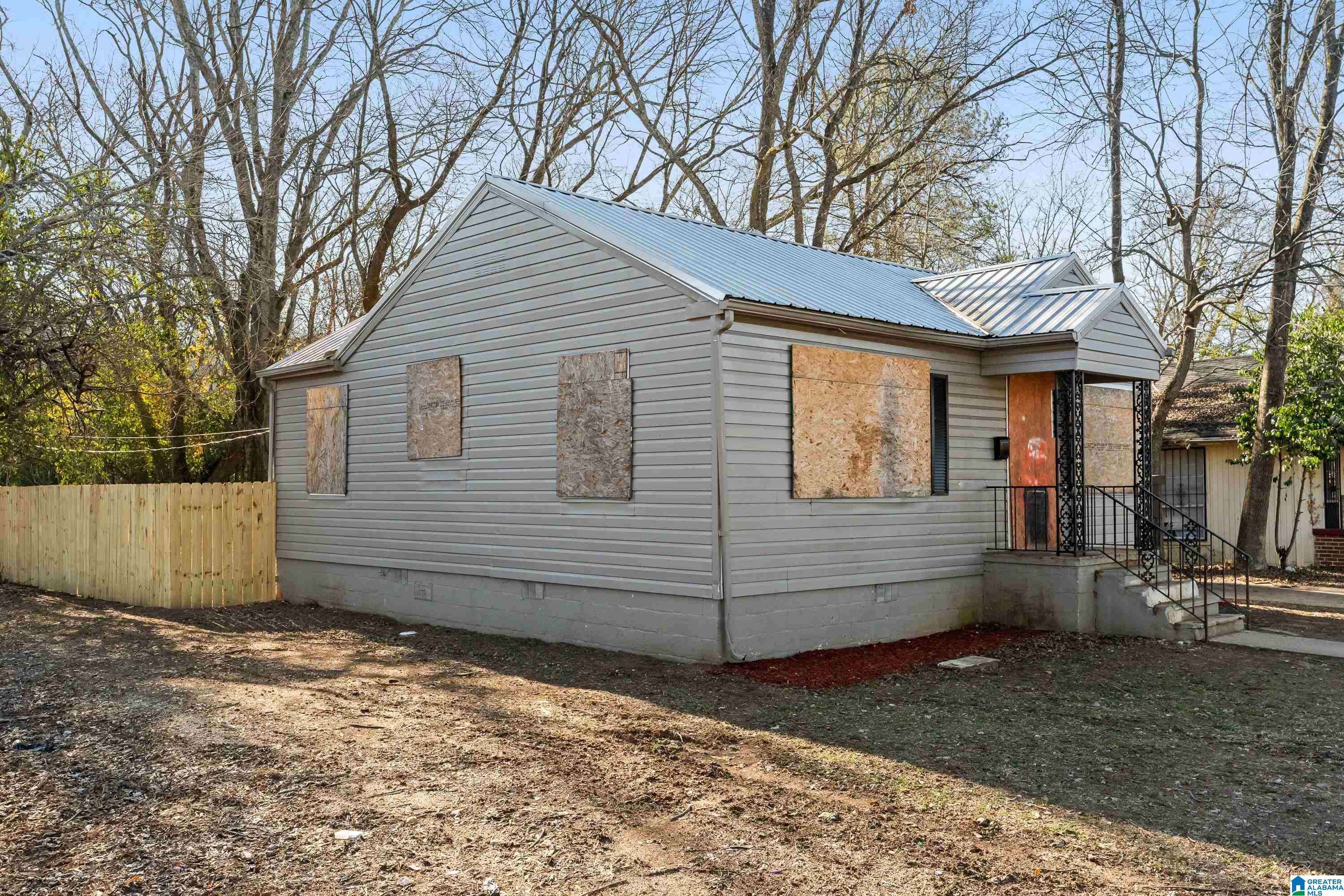 Birmingham, AL 35206,7005 S 1ST AVENUE