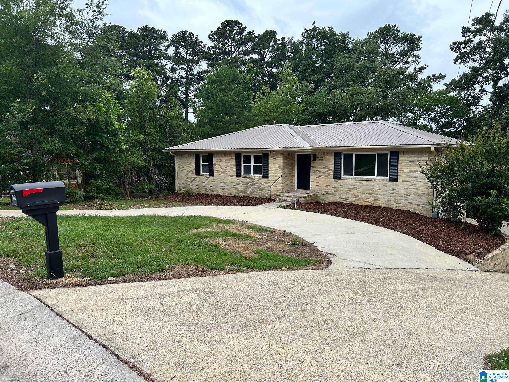 Center Point, AL 35215,2016 NW 9TH PLACE