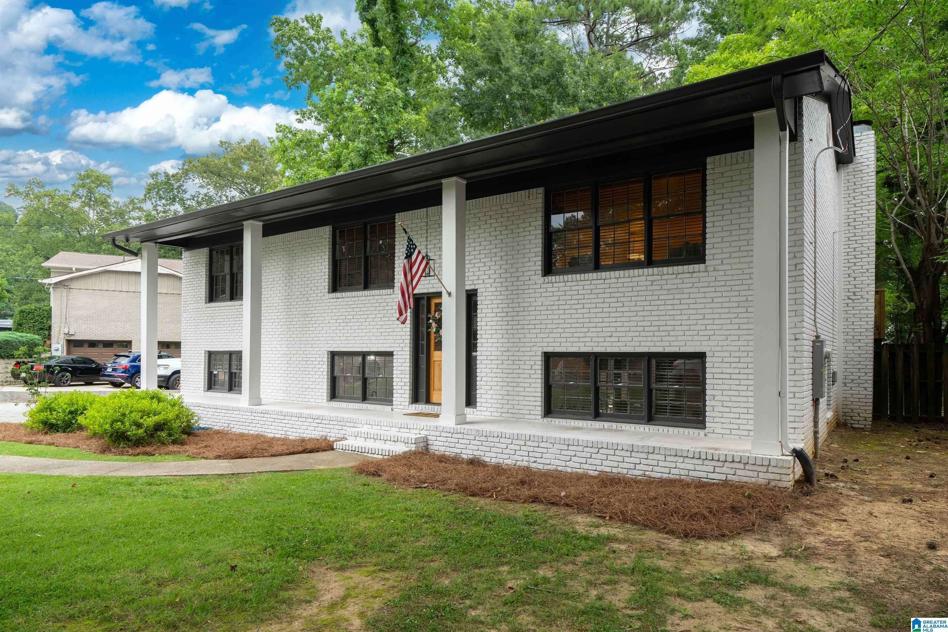 Vestavia Hills, AL 35216,3105 TYROL ROAD