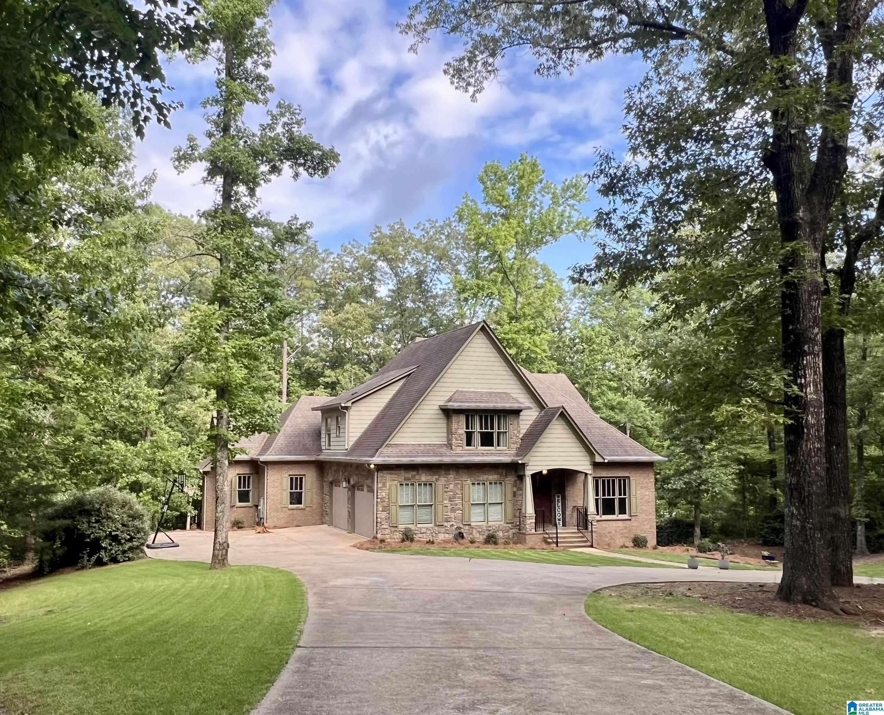 Hoover, AL 35242,101 N LAKE DRIVE