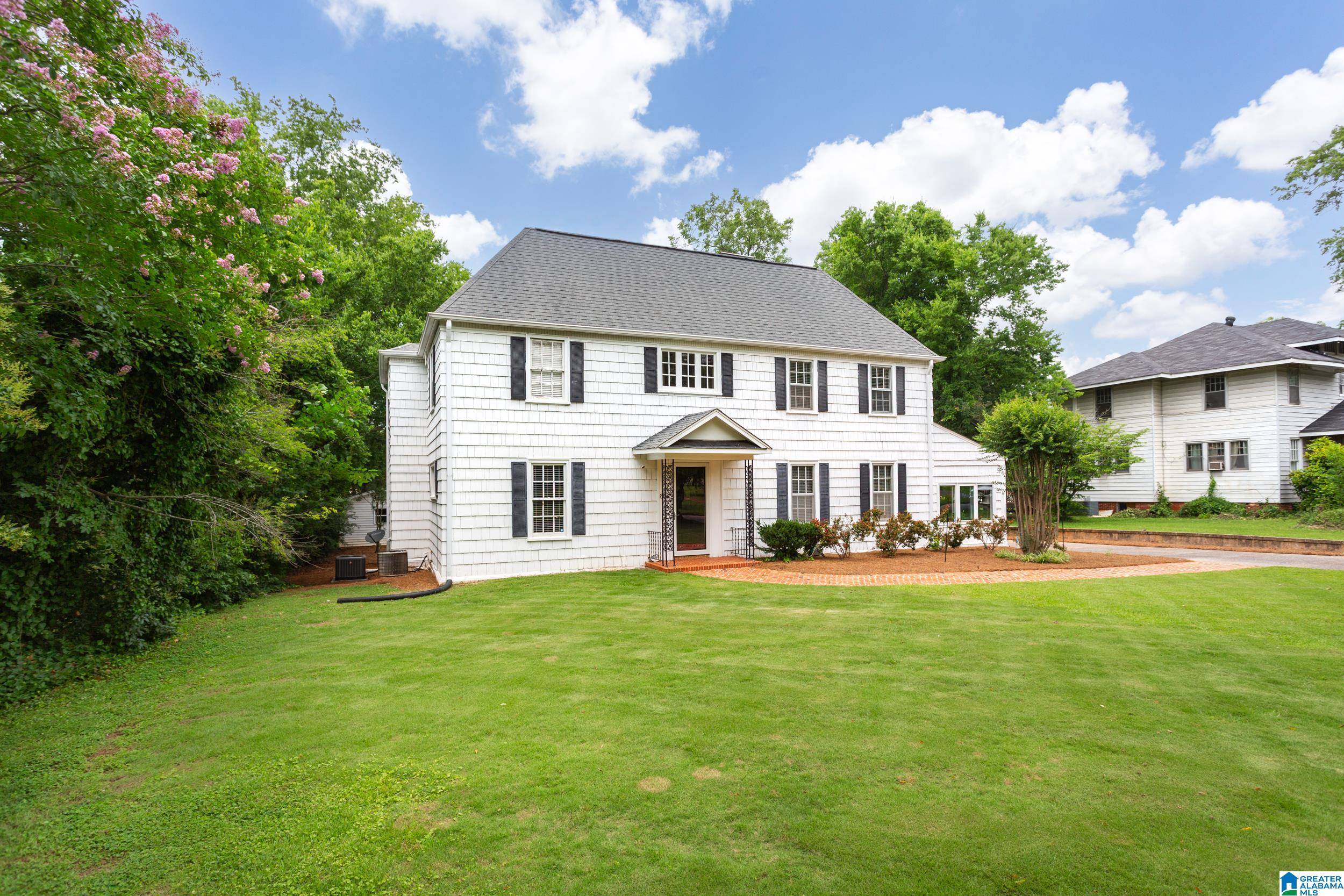 Talladega, AL 35160,604 SOUTH STREET E