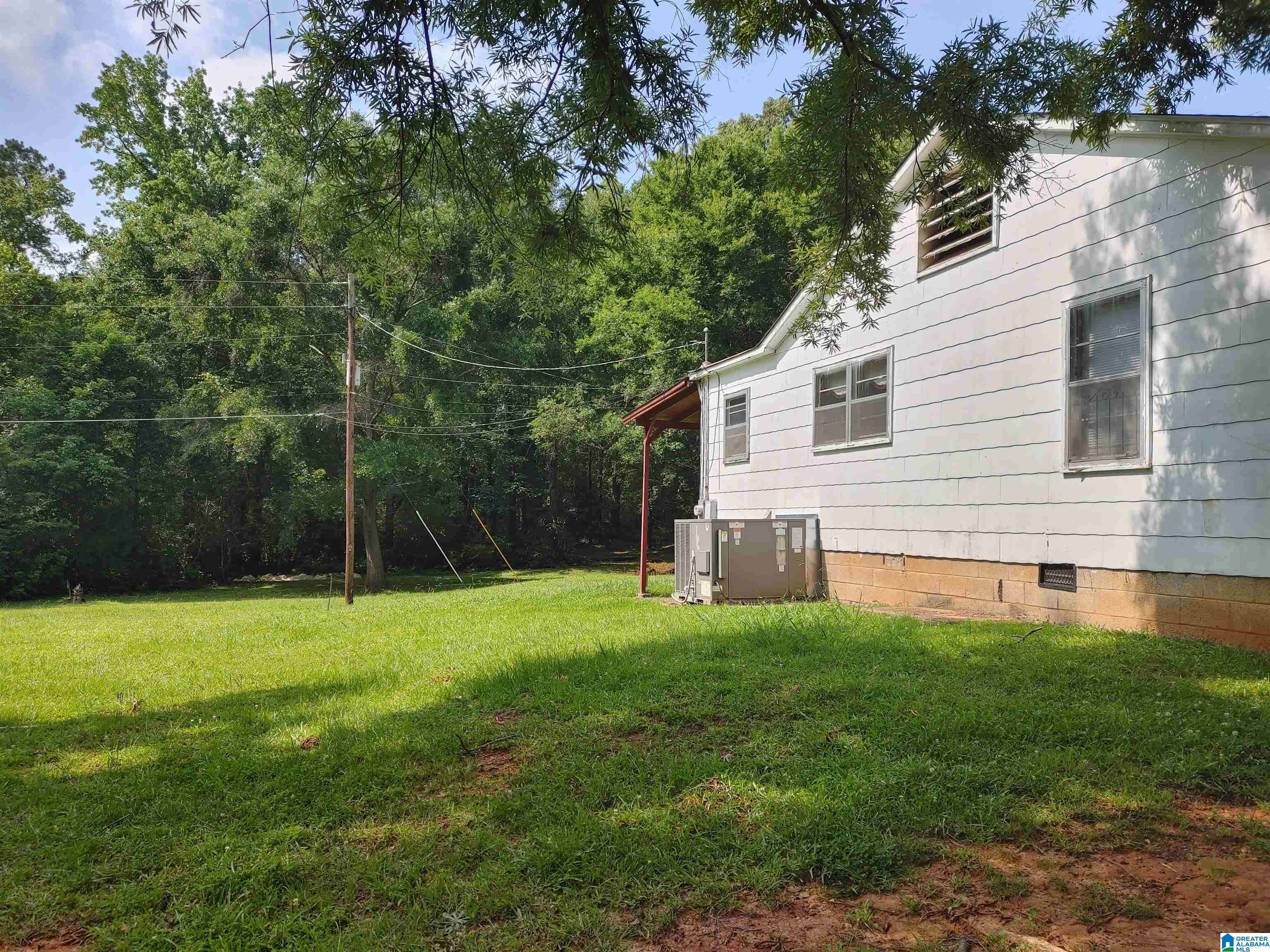 Sylacauga, AL 35150,46 HUBBARD ROAD