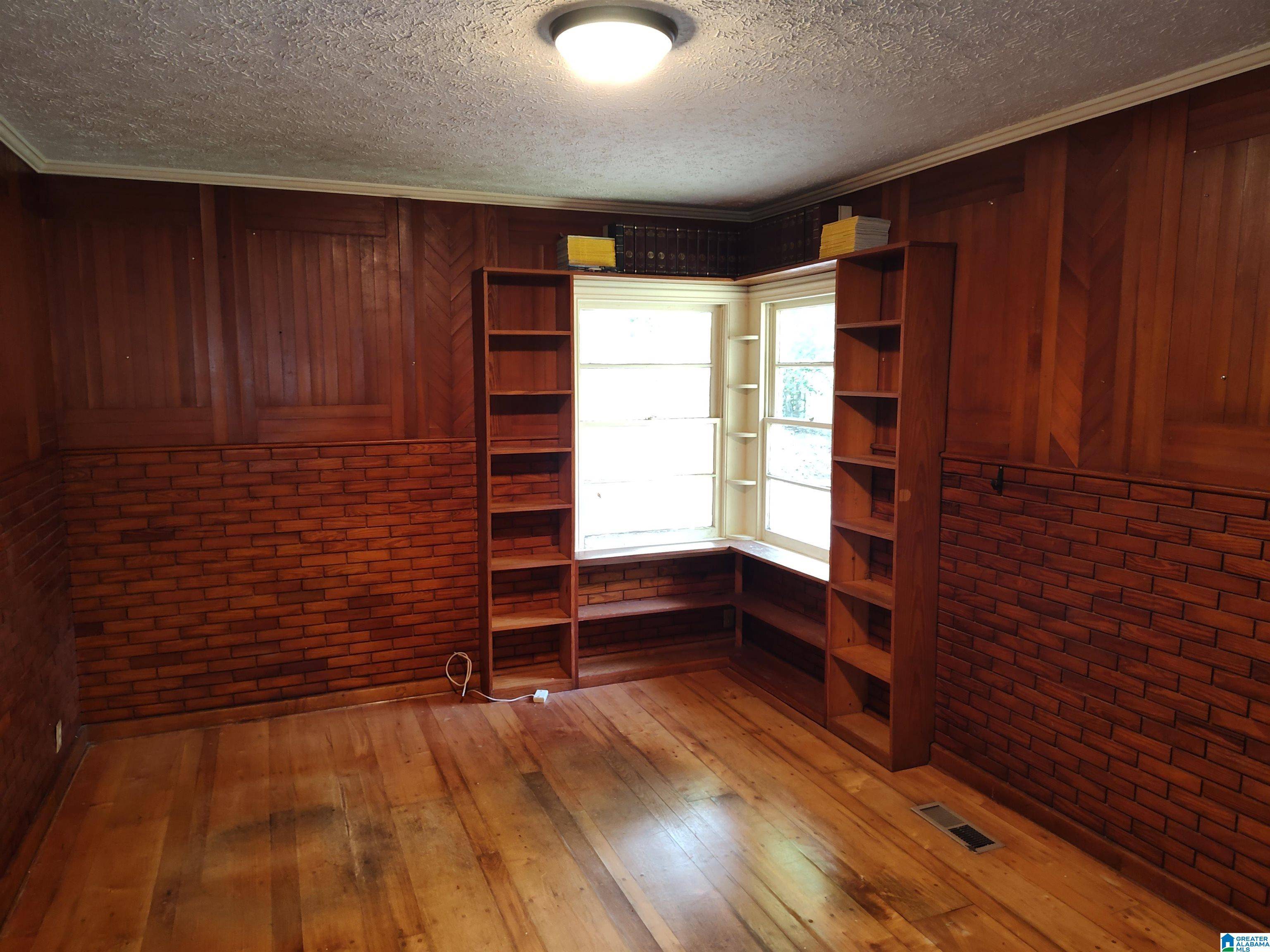Sylacauga, AL 35150,204 PRIMROSE PATH