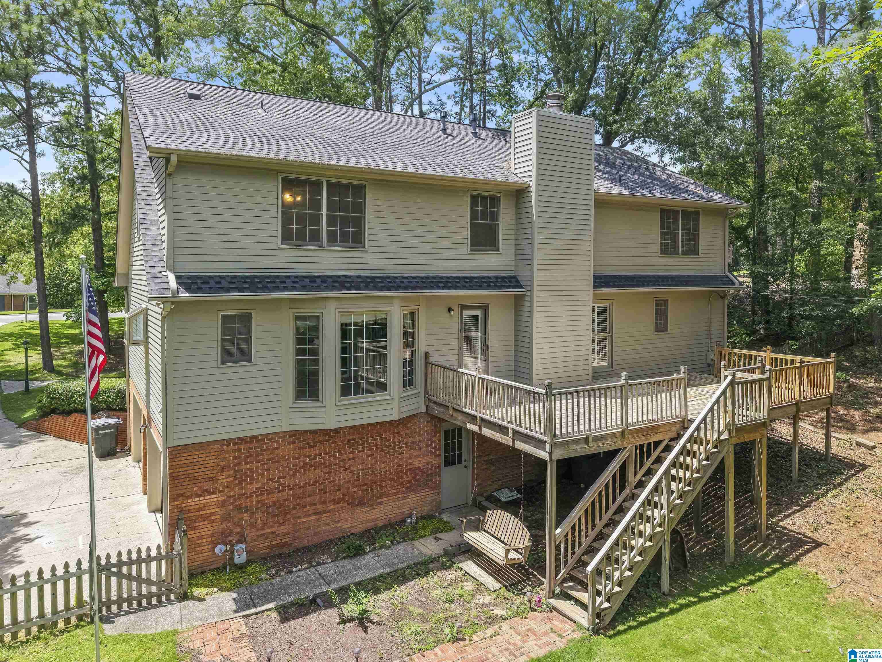 Birmingham, AL 35242,4915 MEADOW BROOK WAY