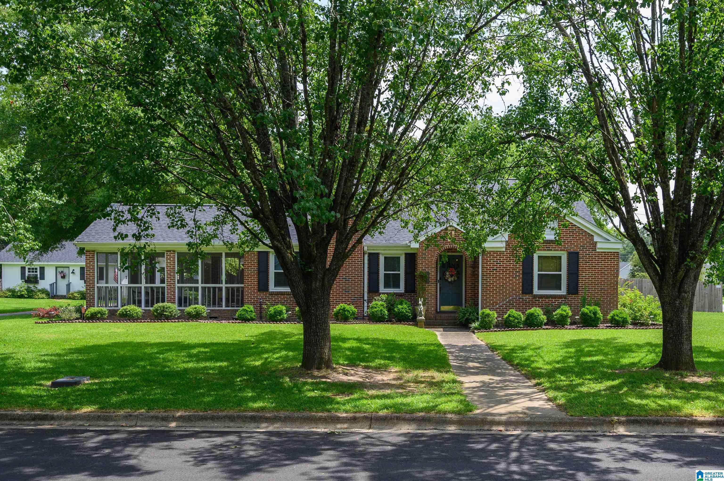 Calera, AL 35040,1565 19TH AVENUE