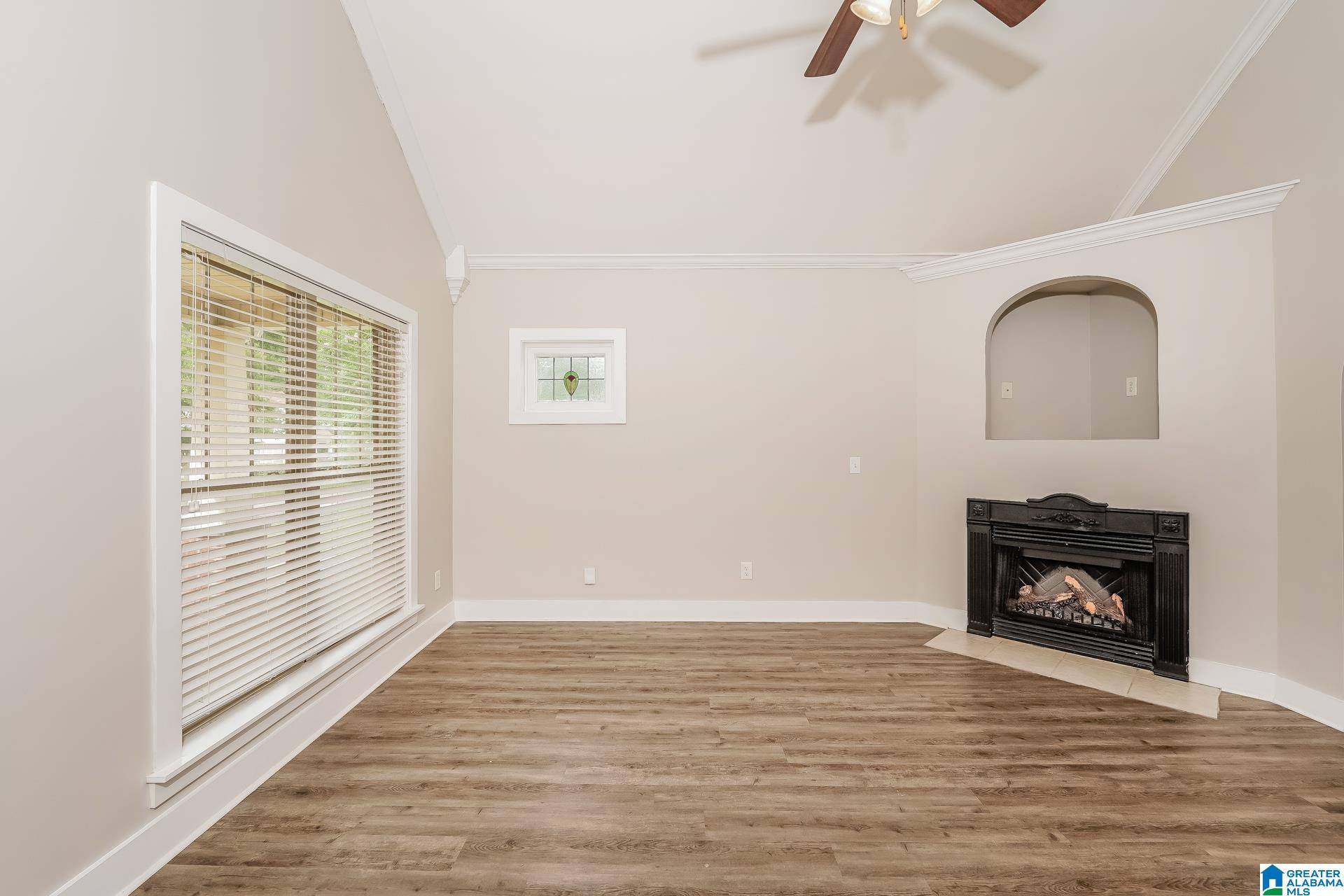 Calera, AL 35040,149 ROSSBURG DRIVE